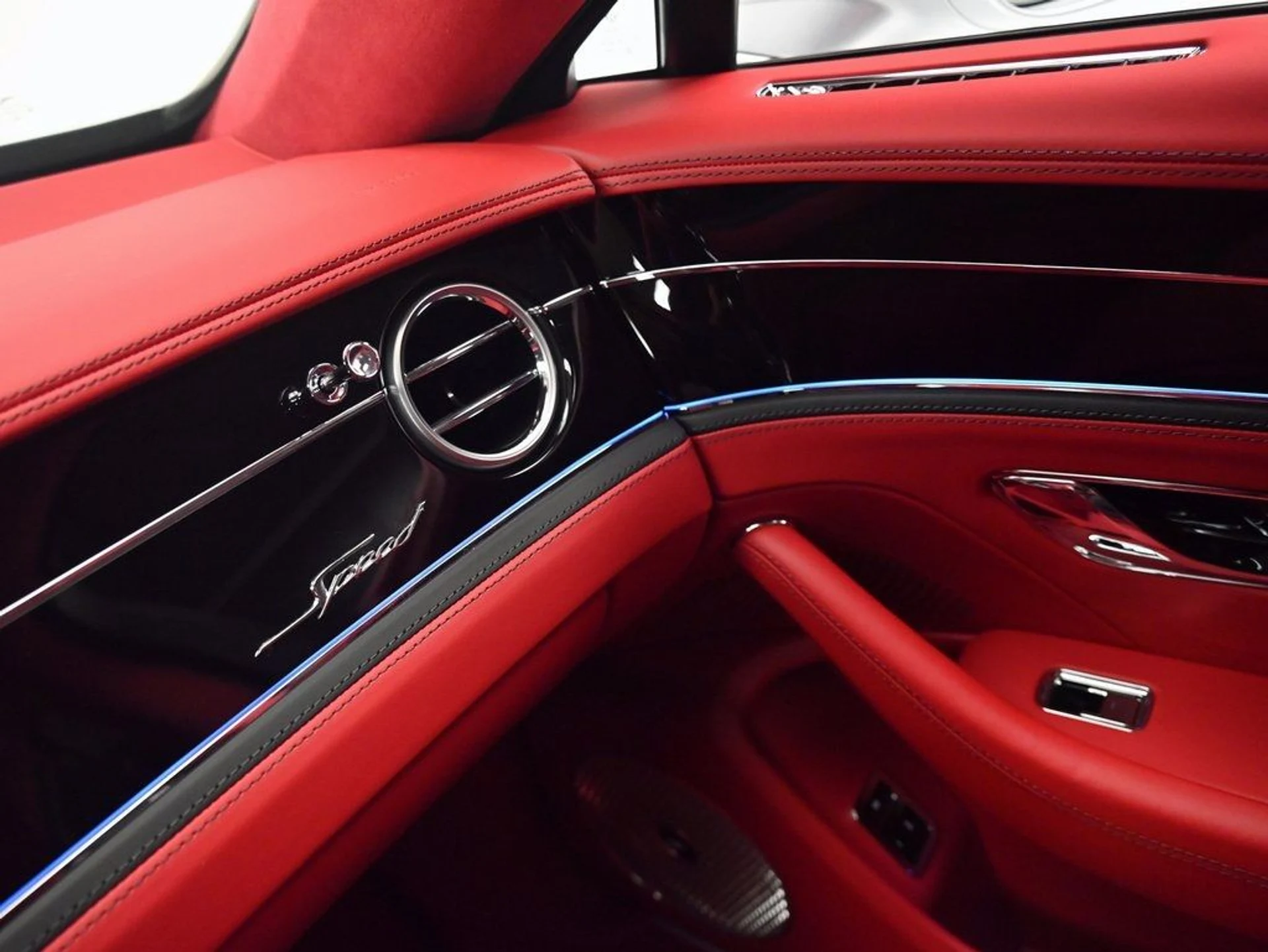 mph017_4033443968_f33db0b53a2056147f9714bd38a6d588_9d5274a010