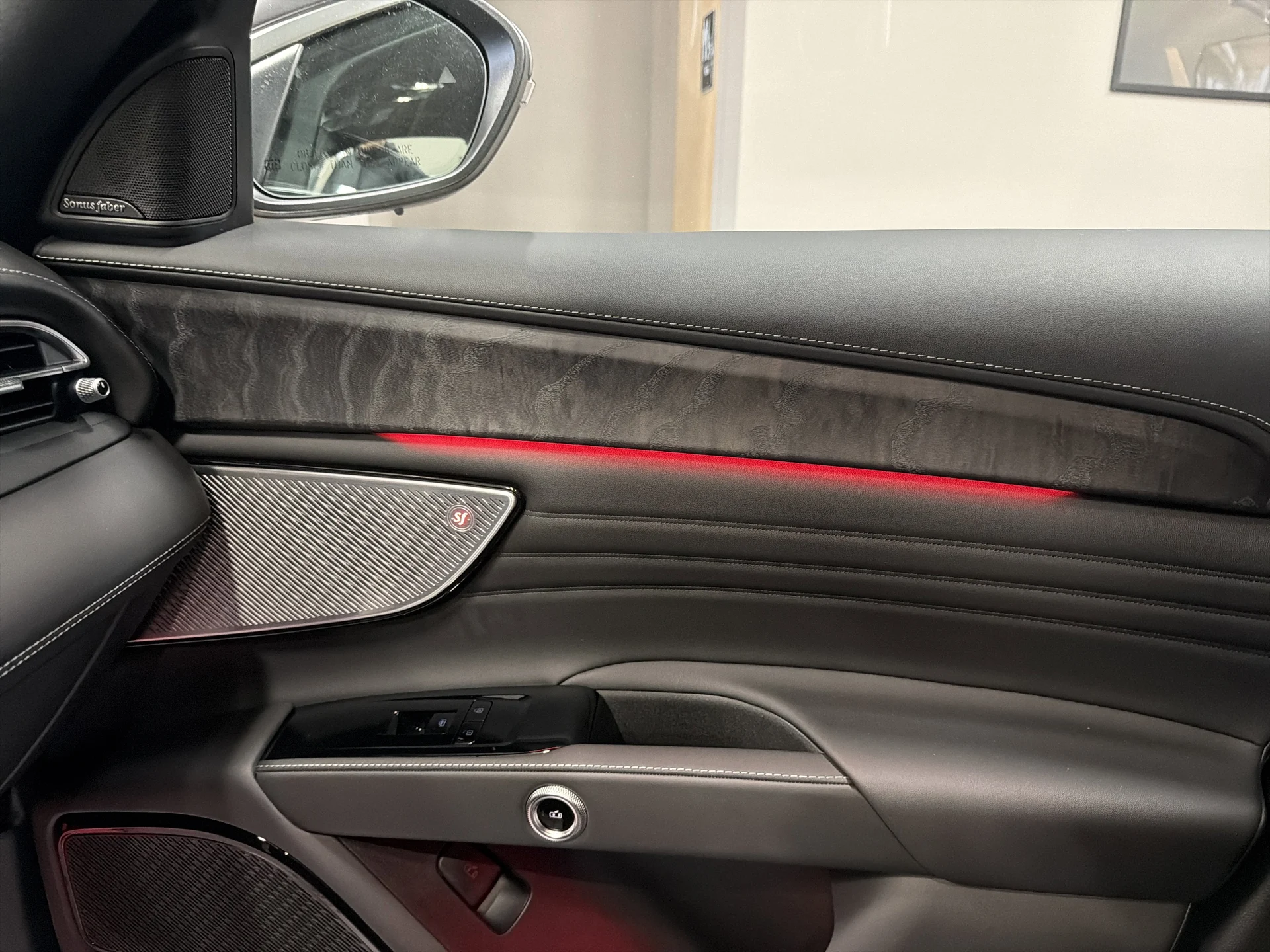 mph017_4039275971_18_f6b0c9bb14