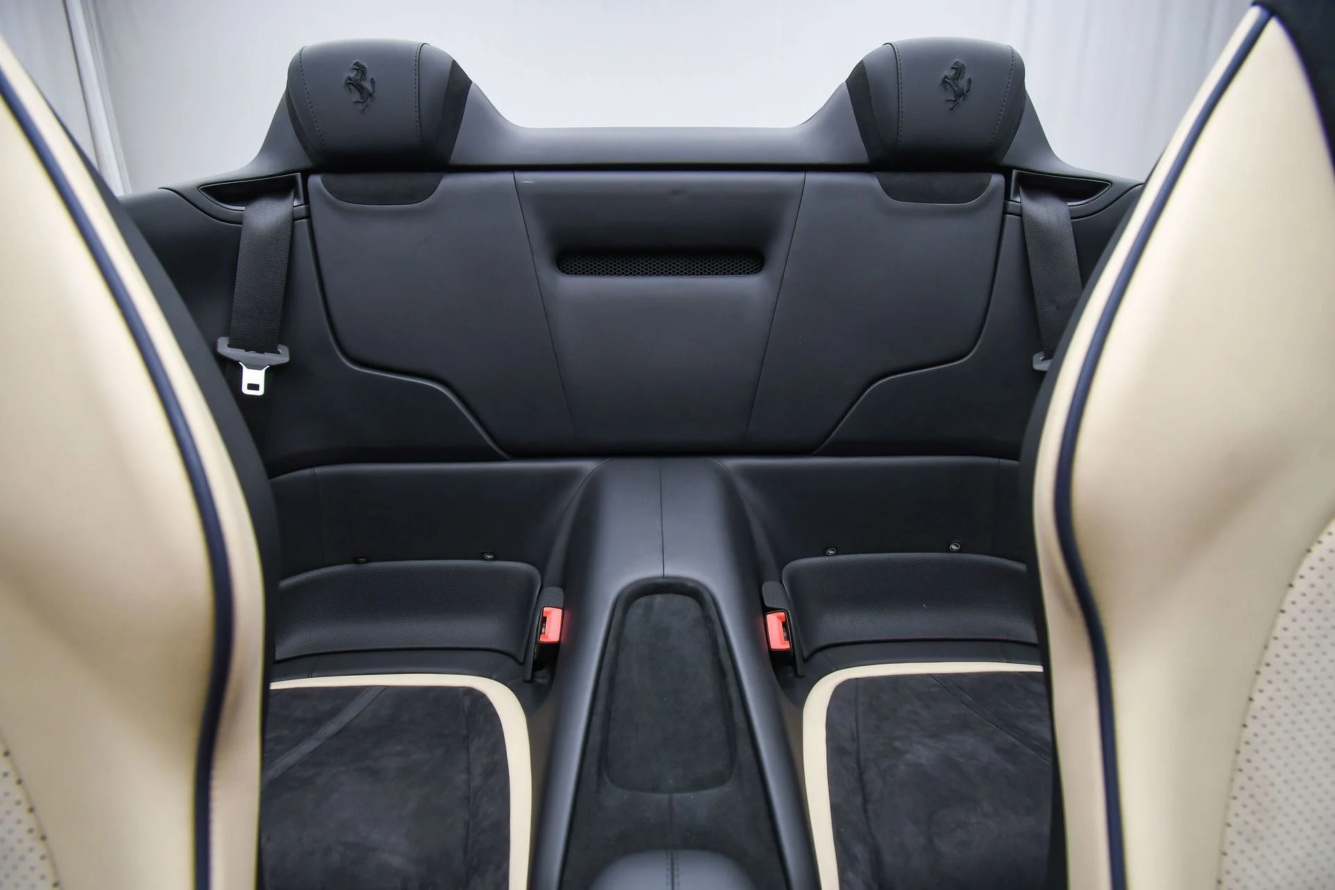 mph017_4040005576_c11c9a6d406a45c68cfe9f6df304f3b5_44f28926aa