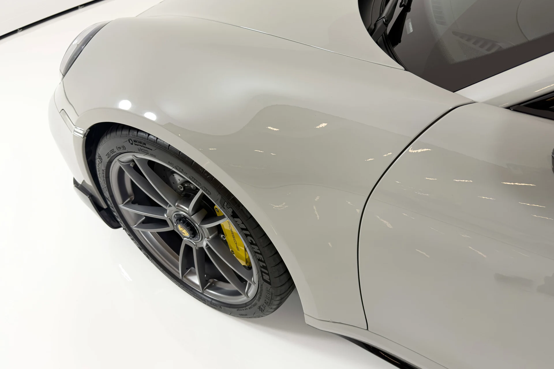 mph017_404042143_7a8fa6c839e74de982d7a46d48068e27_c4fb435940