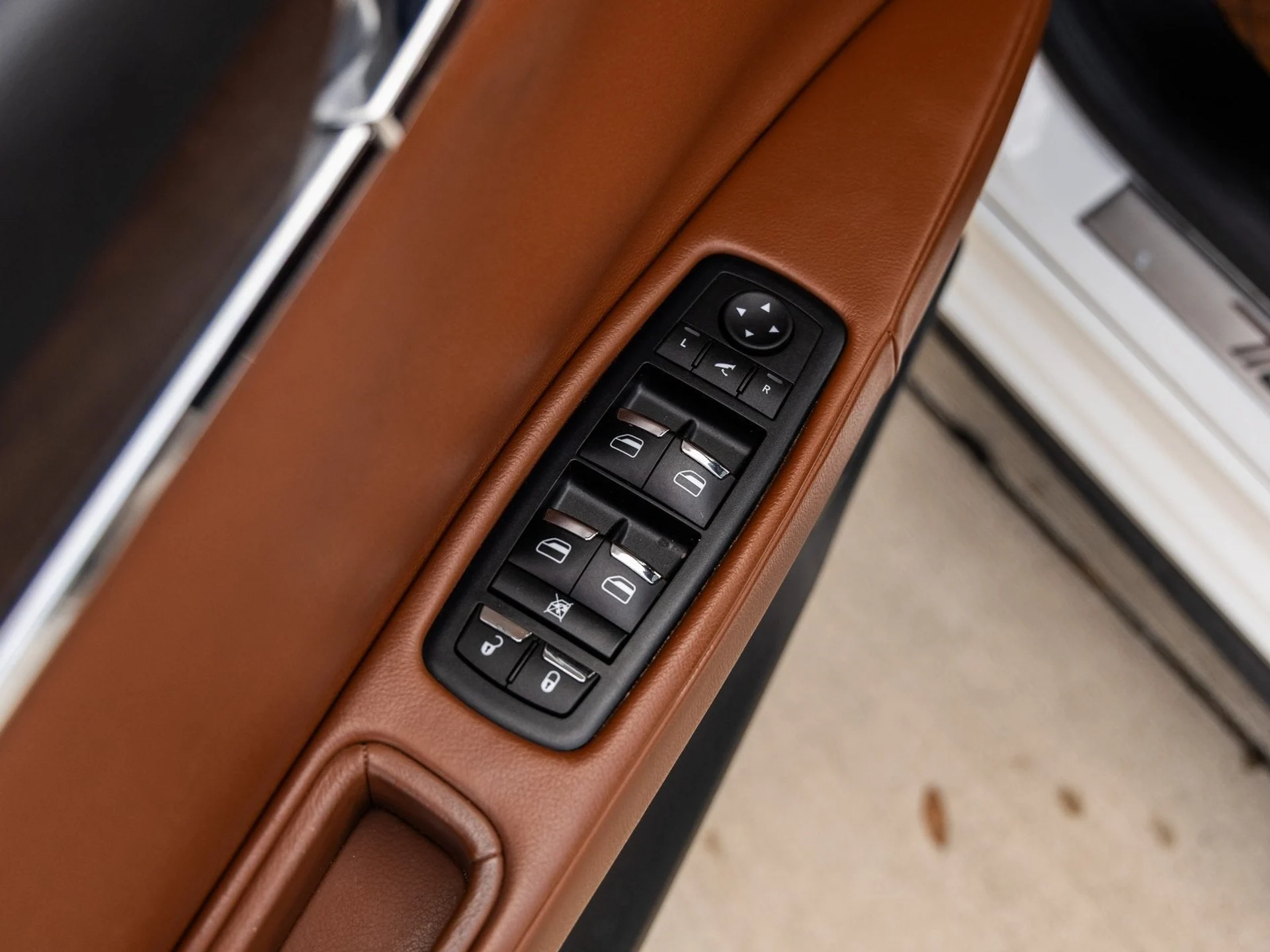 mph017_4055908922_18_bc4a498450