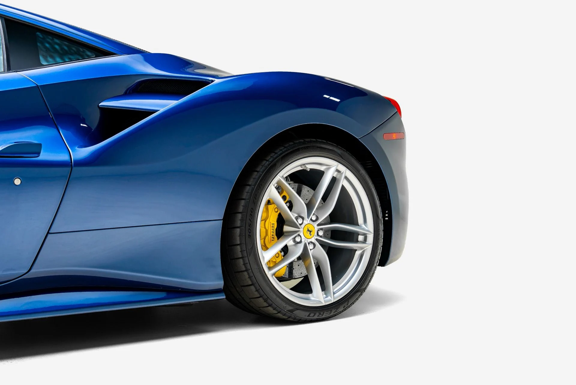 mph017_4059280015_Used_2017_Ferrari_488_GTB_1785538325_382a7addfe
