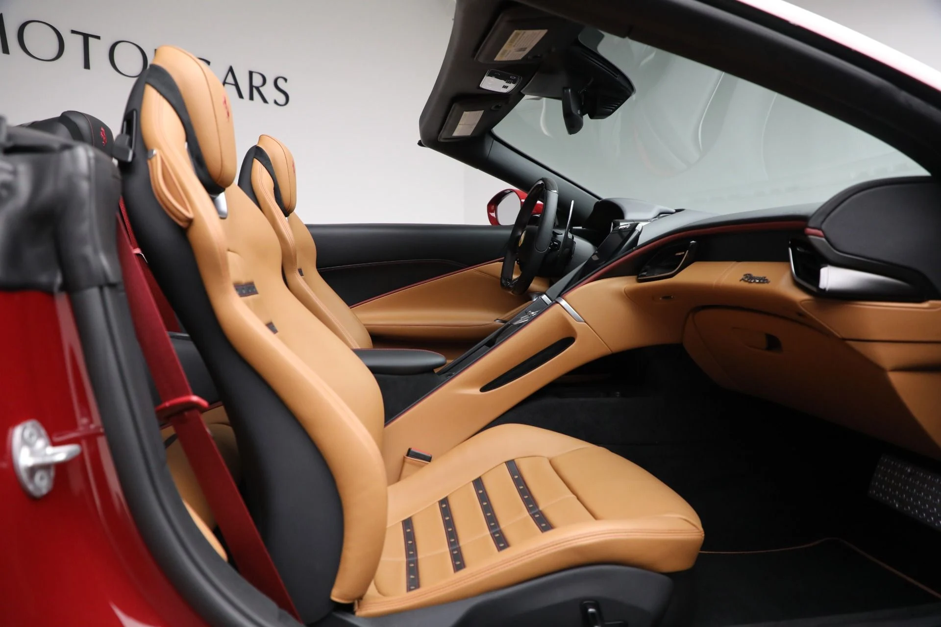 mph017_4066924755_Used_2024_Ferrari_Roma_Spider_e3dedb0365