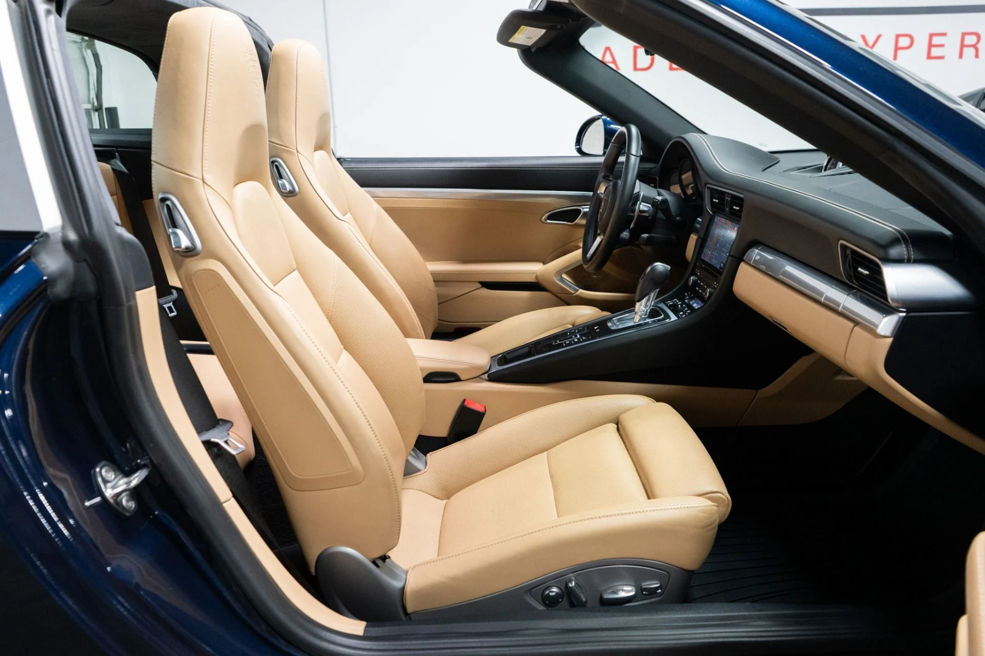 mph017_4068450290_Used_2019_Porsche_911_Targa_4_S_1759788578_f007f5e5d6