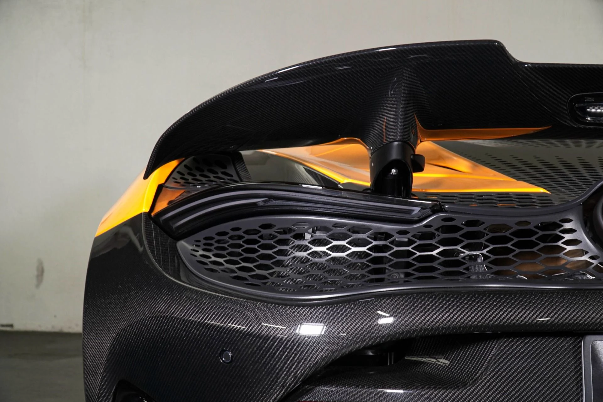 mph017_4068643437_New_2025_Mc_Laren_750_S_Spider_1771350395_164d6860cc