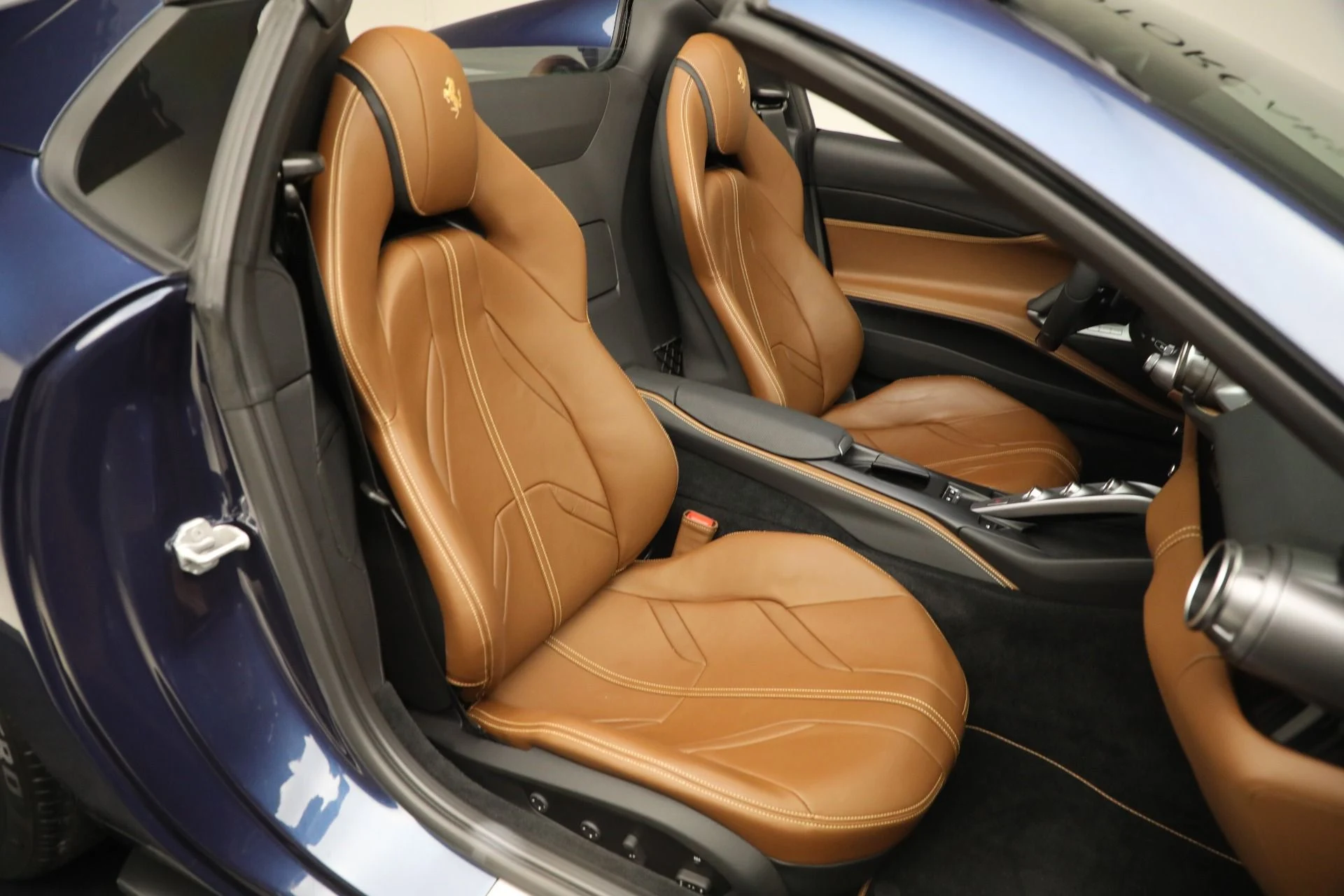 mph017_4070213171_Used_2022_Ferrari_812_GTS_1761676102_dd8487f94a