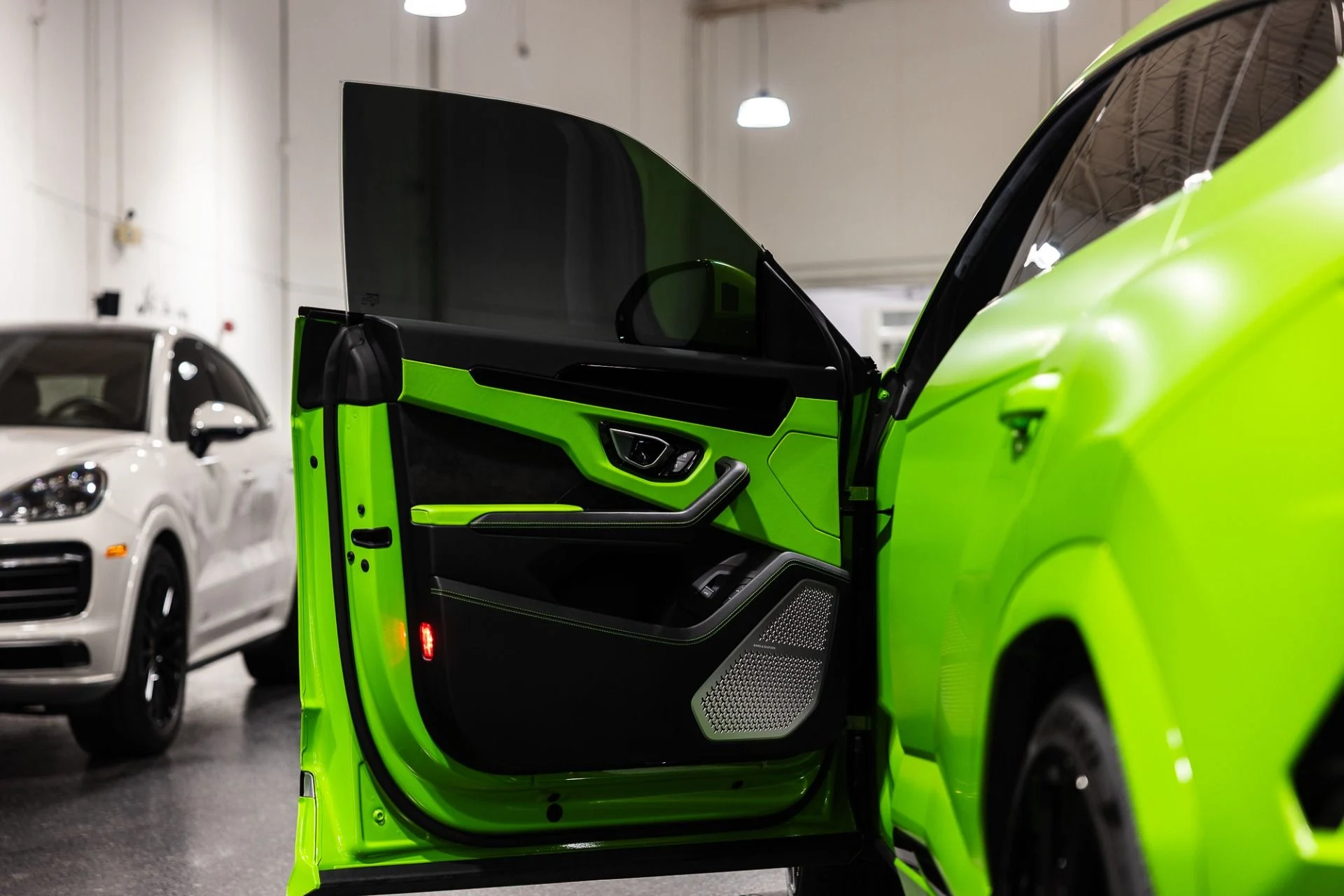 mph017_4075112004_Used_2021_Lamborghini_Urus_Verde_Mantis_Pearl_Full_Stealth_PPF_1764949074_a07a52e2e3