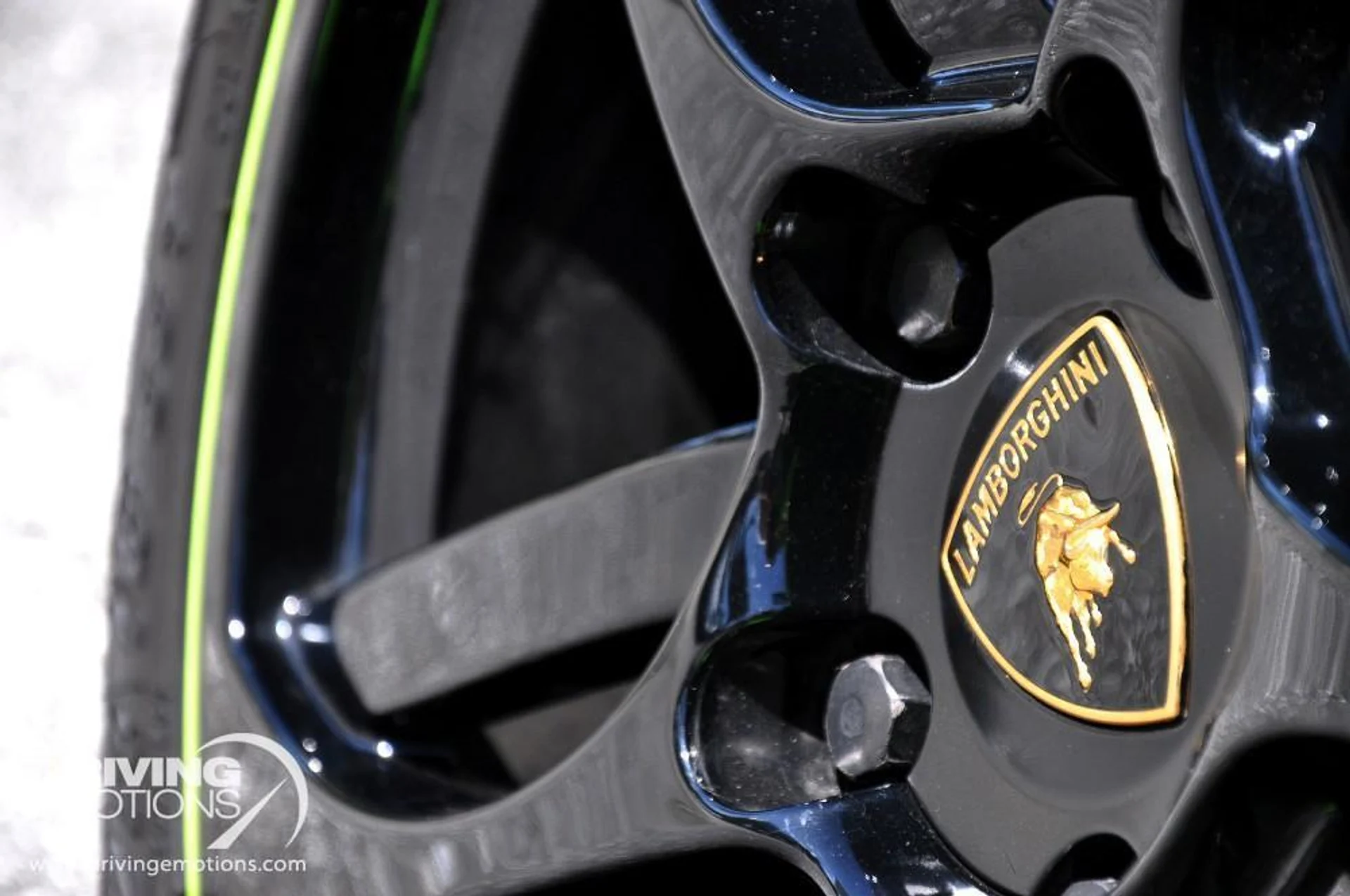 mph017_4075219926_15_p18_l_de5e720969