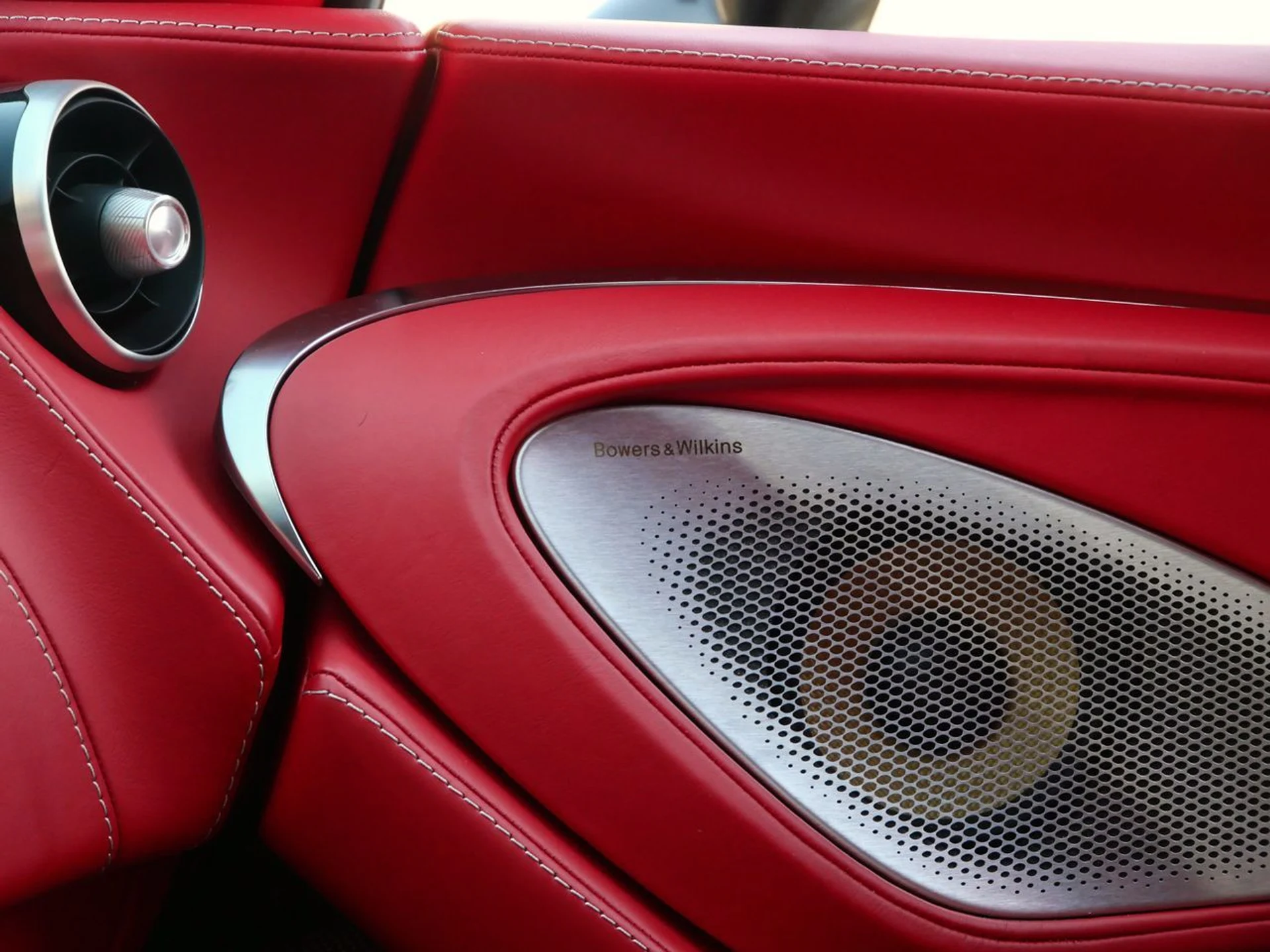 mph017_4082020106_e934215c0a17ece512da55a124c190c2x_7e682629b6