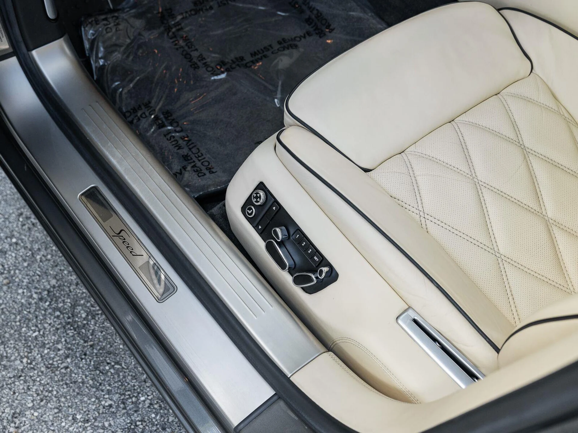 mph017_4082234551_Used_2011_Bentley_Continental_Flying_Spur_Speed_1792185136_0c211f67fc
