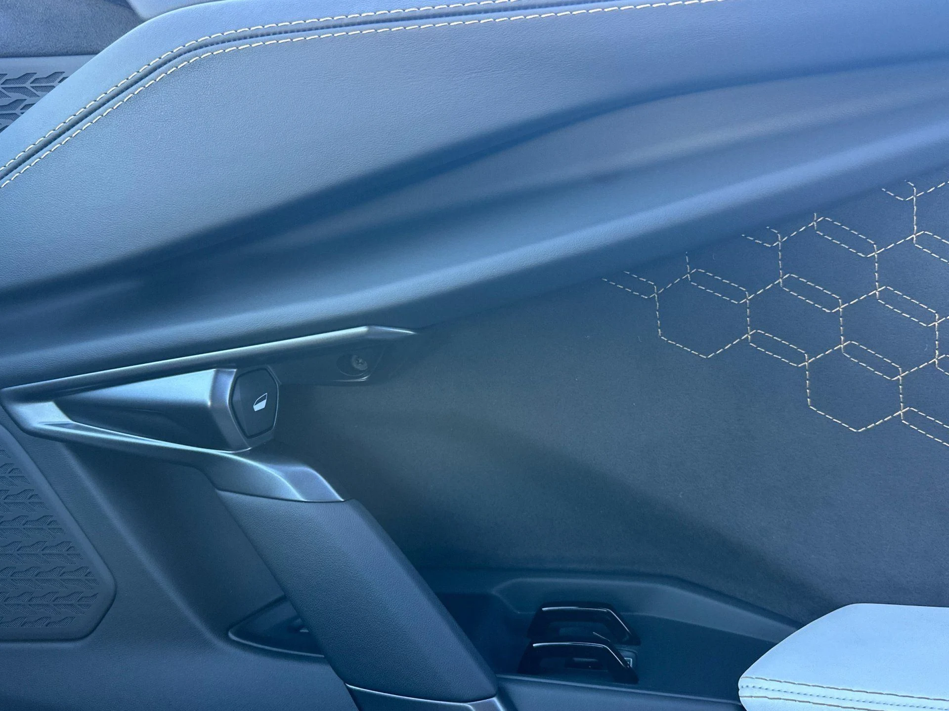 mph017_408276539_New_2026_Lamborghini_Revuelto_1776759413_77628deb3d