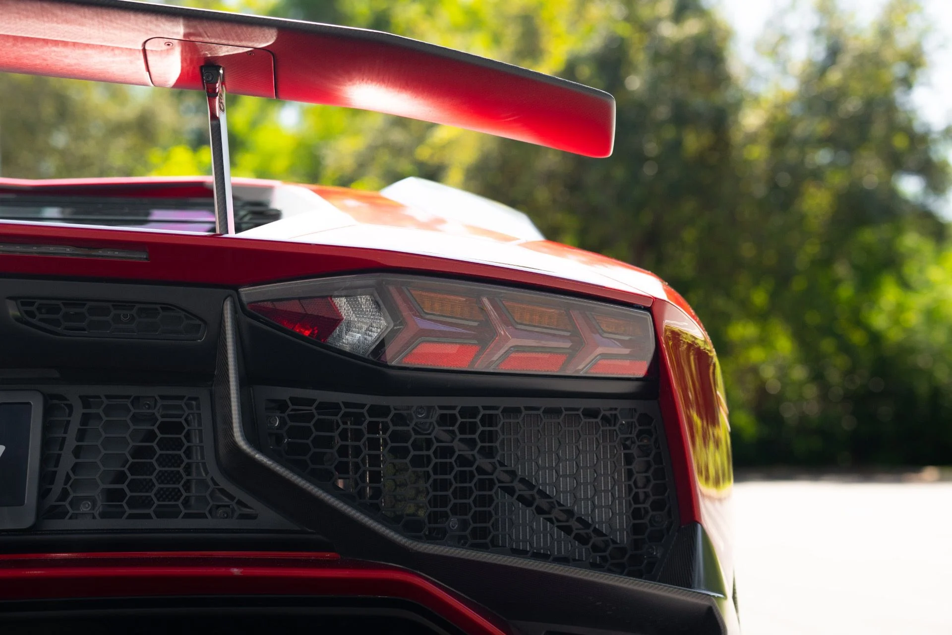 mph017_4084315799_Used_2016_Lamborghini_Aventador_LP_750_4_SV_1760392295_35657cde3e