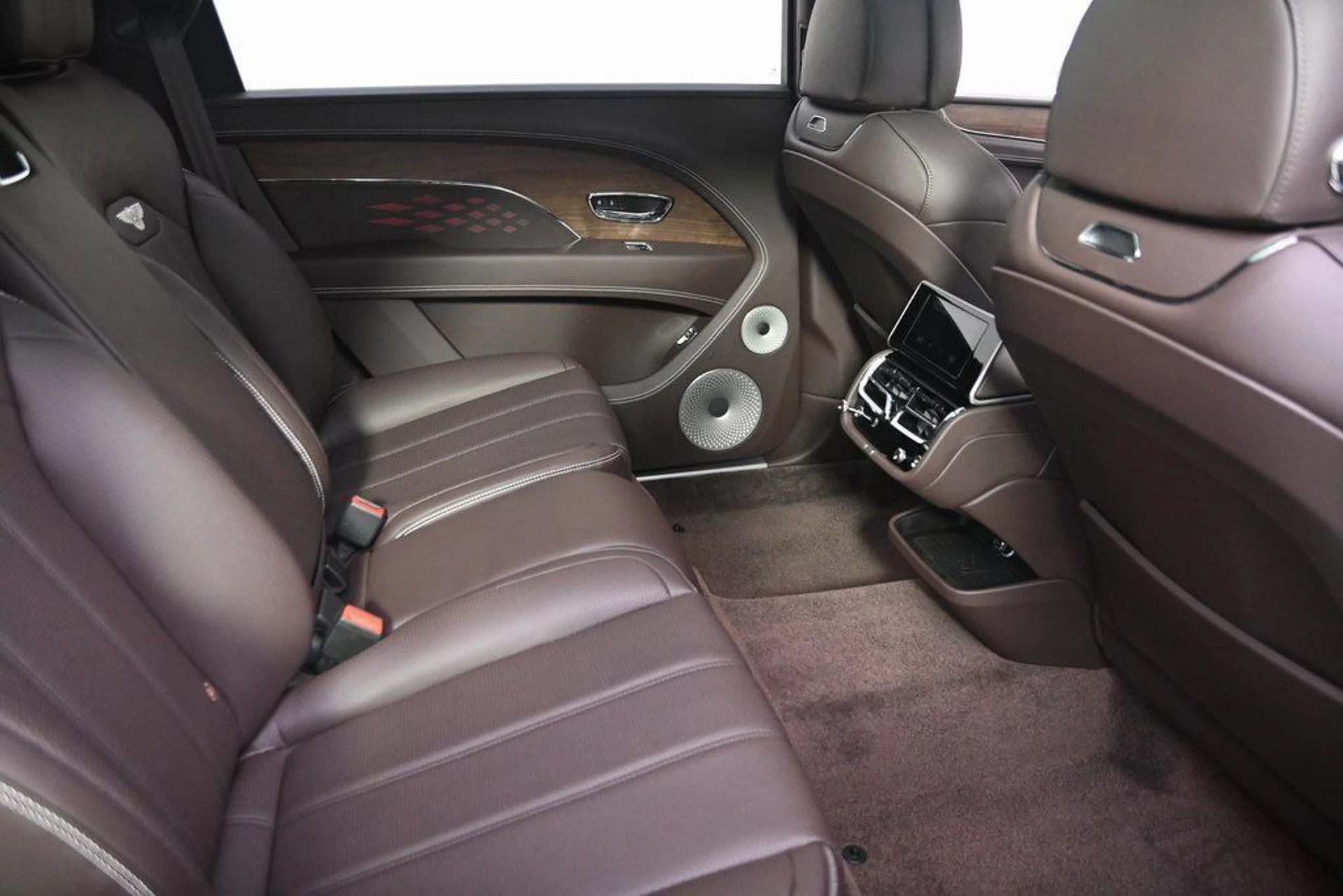 mph017_4090172756_4ac675e21b9845a0bf1d528f8aa5c68f_85b9b10504