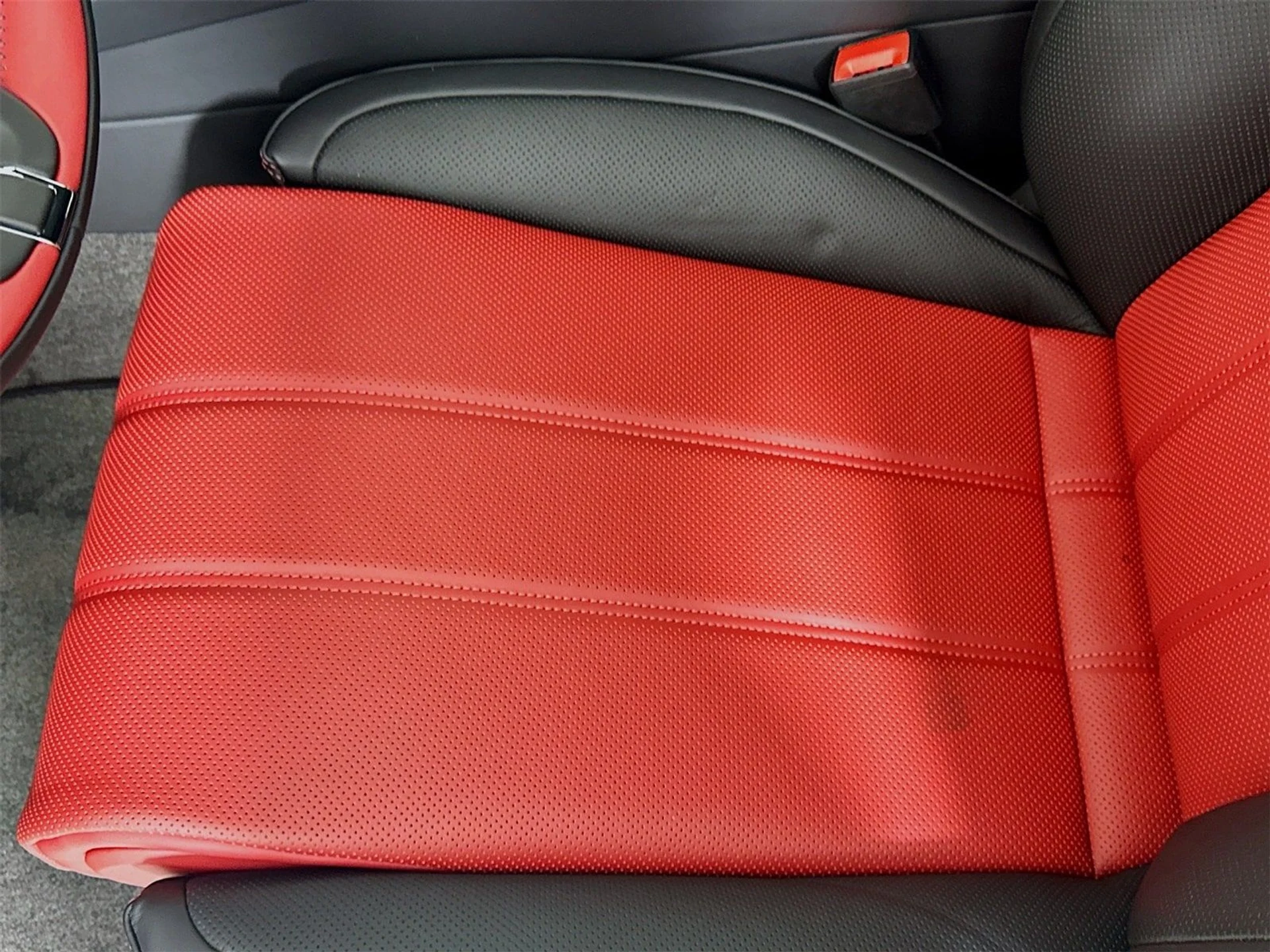 mph017_40912989_fc29275671799302a9c98f5cd913db8ax_b7c01c8d4d