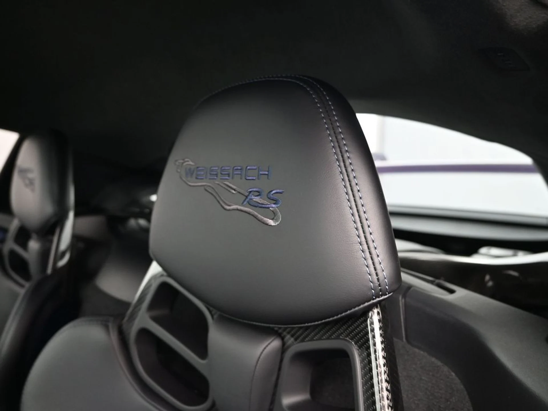 mph017_4092625482_94b48067a2b9c4f7d7053146ba3f8184x_4d90375ab9