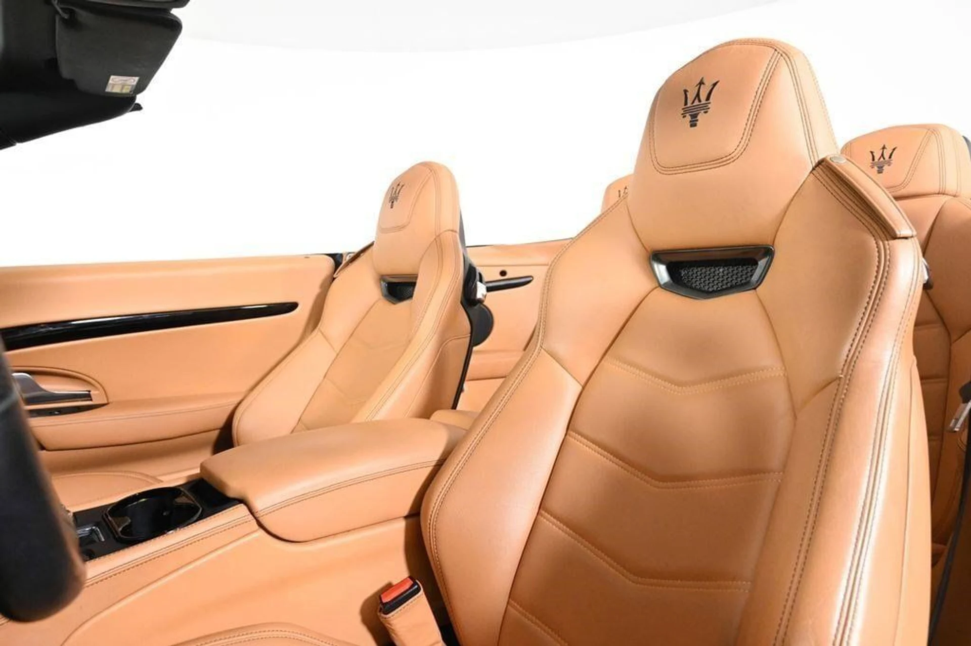 mph017_4094607495_used_2018_maserati_granturismo_mc47l_11350_22854179_17_1024_3a1a28053a
