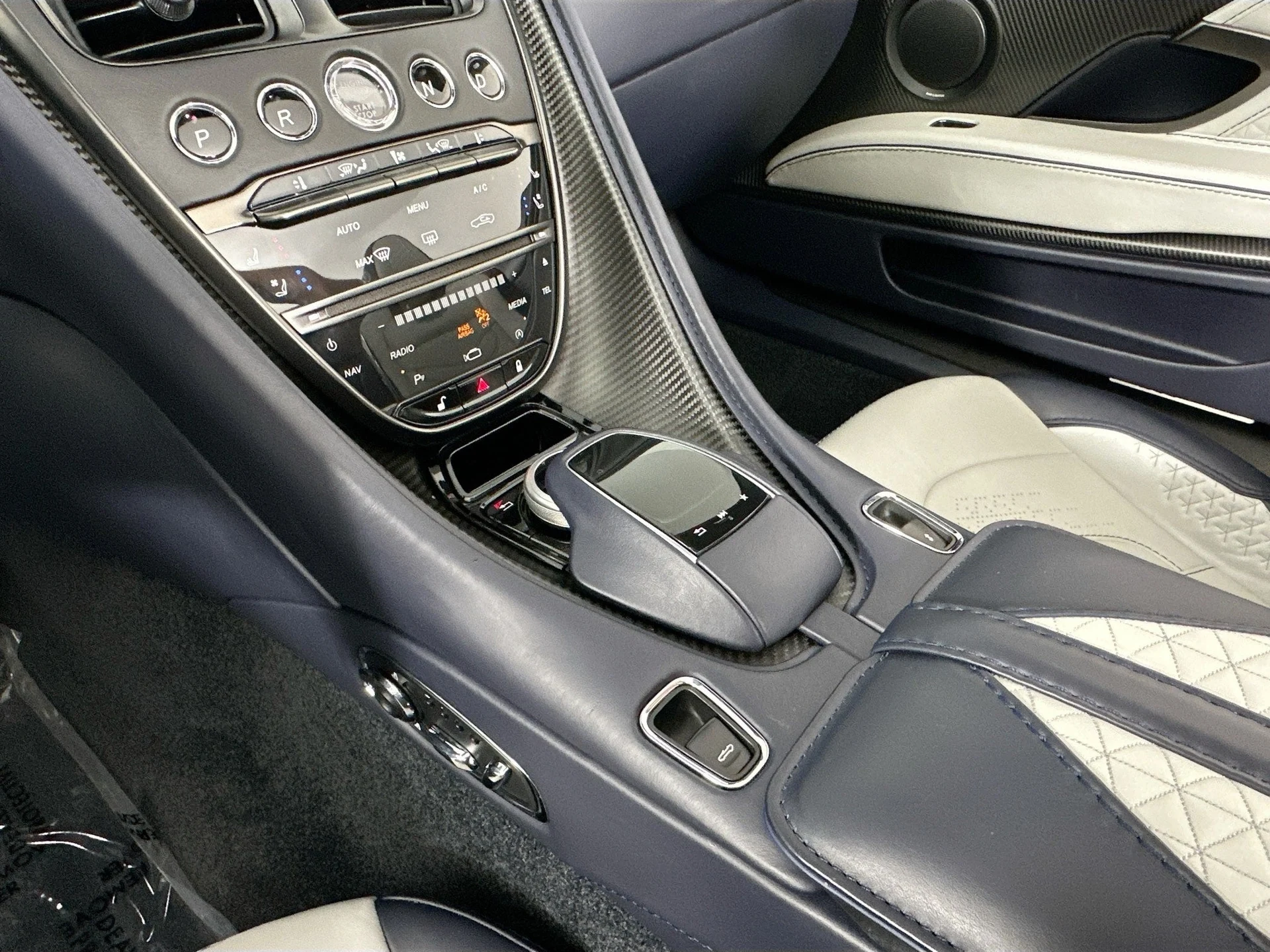 mph017_4115294794_18_49e9511dcd