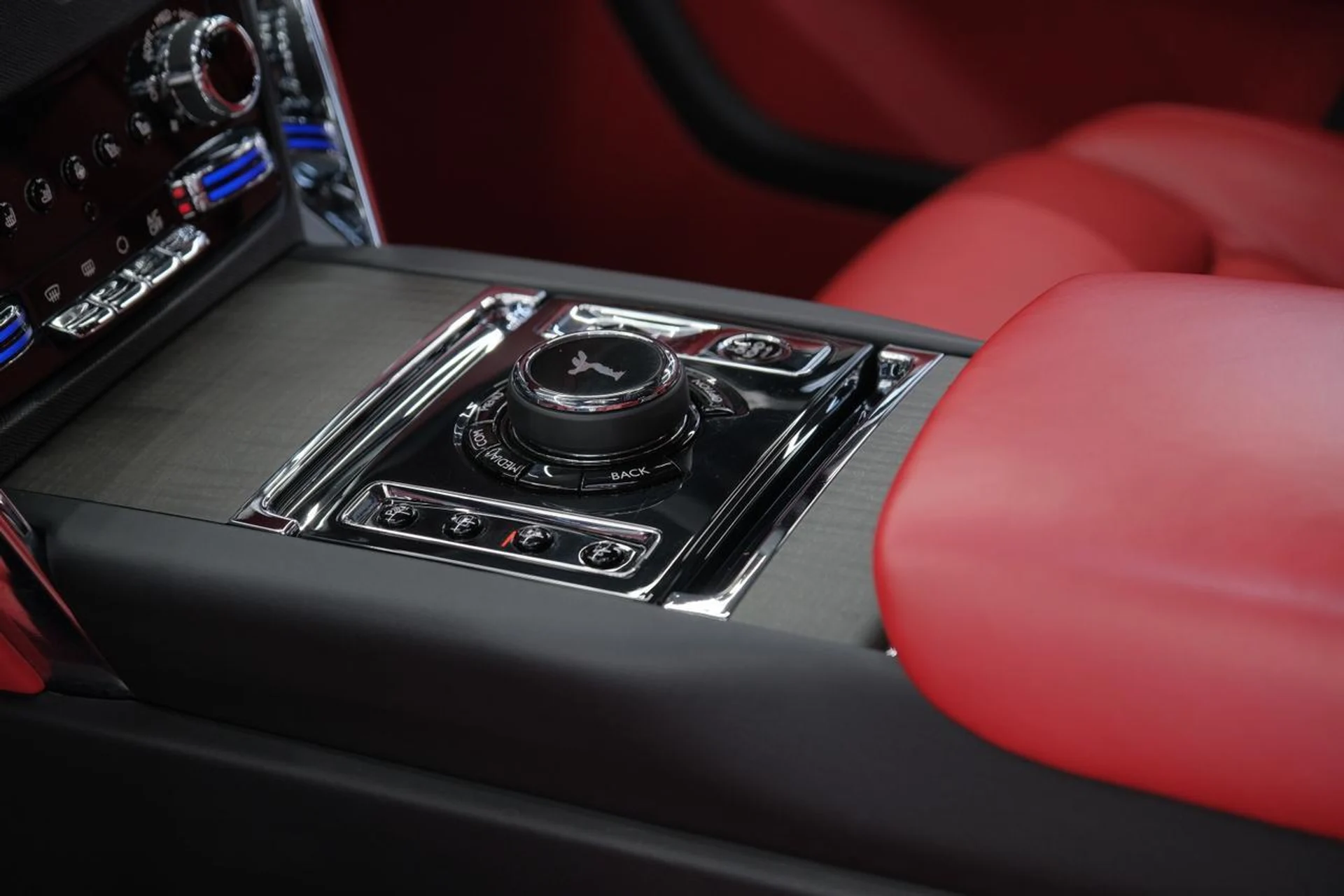 mph017_4119972506_eba8f96567fe892808ff5c5b863b8c83_64861c20f2