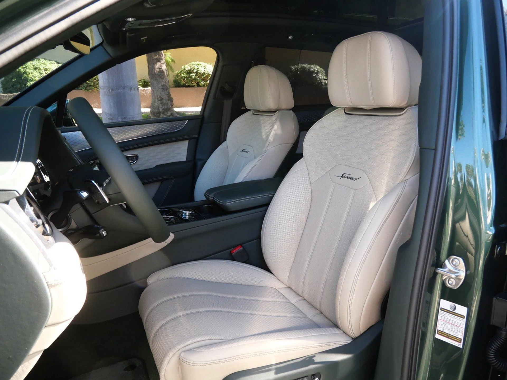 mph017_4122474292_c34942b5a2c6ed59182d2b680ca53e24x_2e7935e038