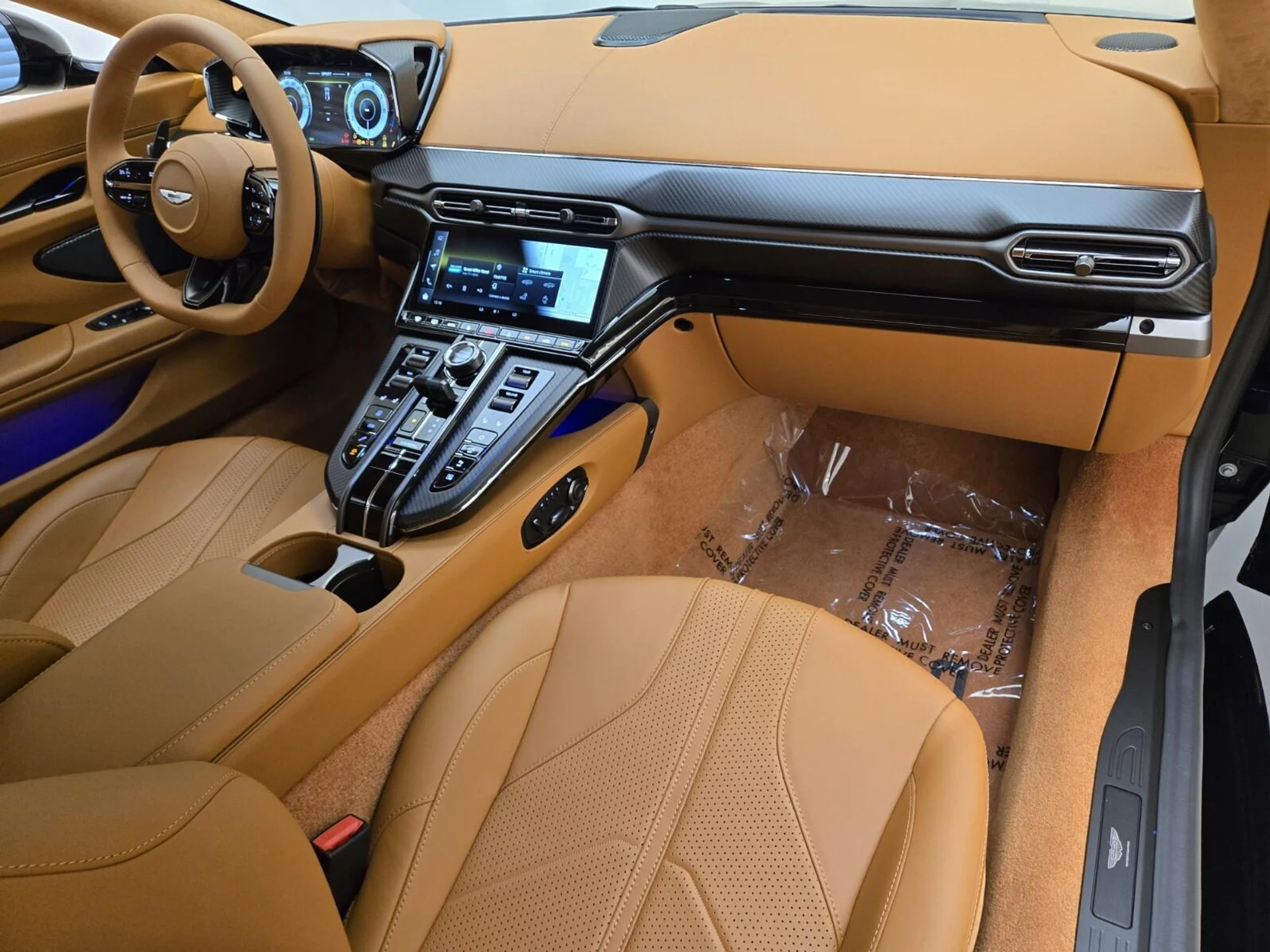 mph017_4124210472_New_2026_Aston_Martin_Vantage_1761803384_2bcd748941