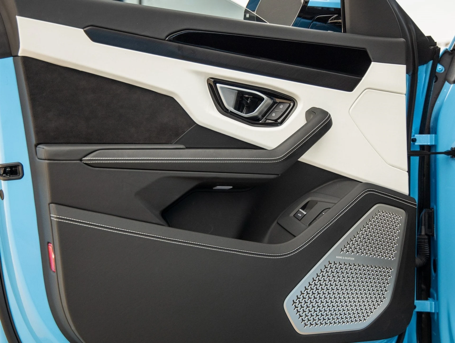 mph017_4132761272_18_92e8171cc0