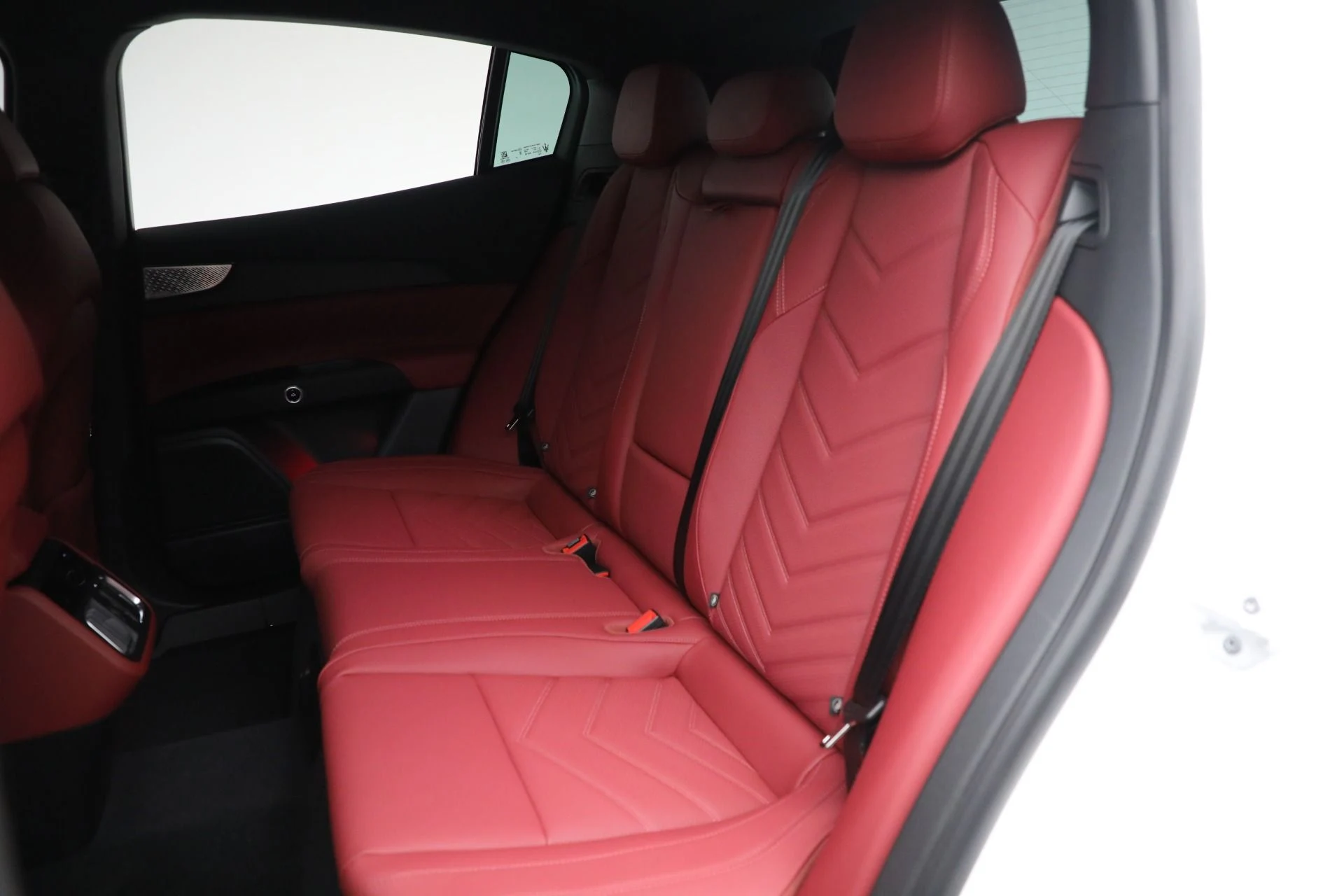 mph017_4132979857_New_2025_Maserati_Grecale_13f60c3886