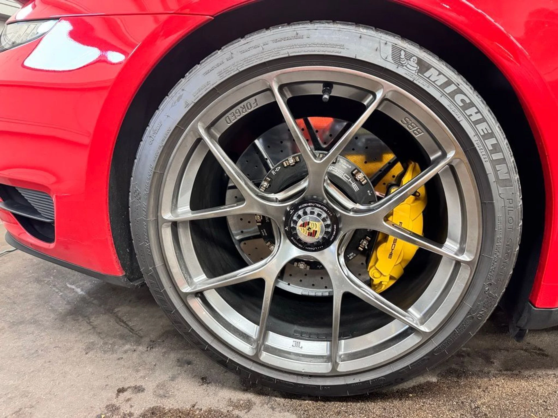 mph017_4139595617_rh45lkx8sw90z4ajbvka9v06gm3h_4df997b0a6