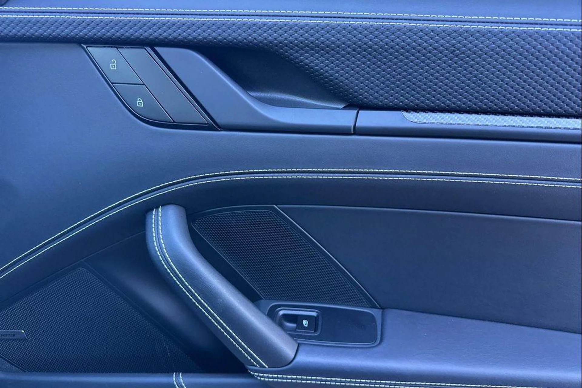 mph017_4148188753_M_Nn5_Cmmy5qlo6q_VR_3ne_Pd_LSH_Xfc_332017e902