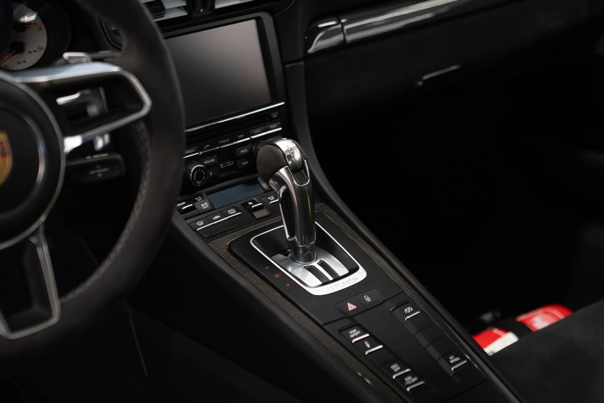 mph017_4150061743_porsche_911_2016_jpg_v_1777670076_b63107375a