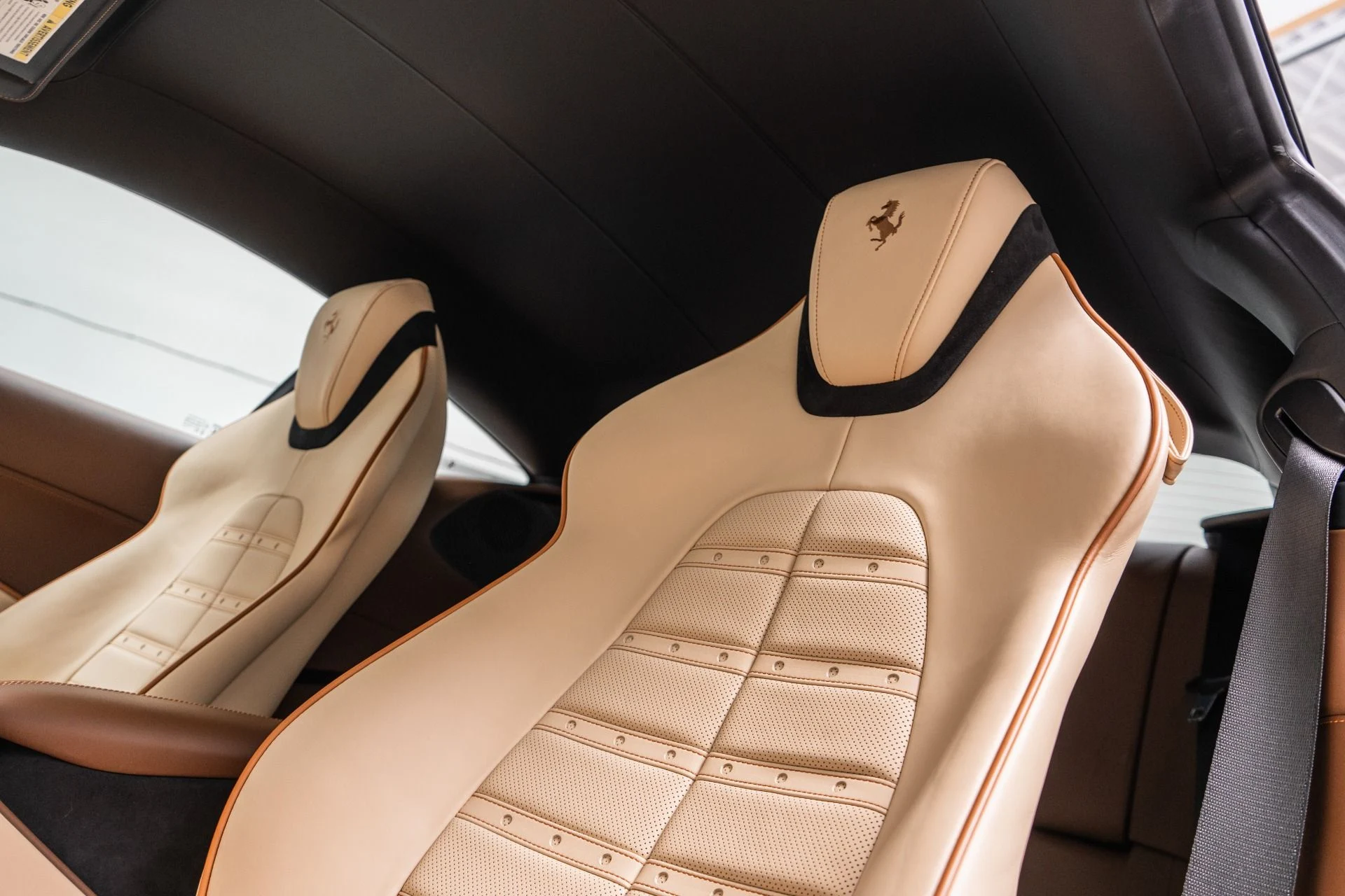 mph017_4157241879_Used_2022_Ferrari_Roma_Low_Miles_Ventilated_Daytona_Seats_Two_Tone_Interior_Beautiful_1791313044_85bd3c1c69