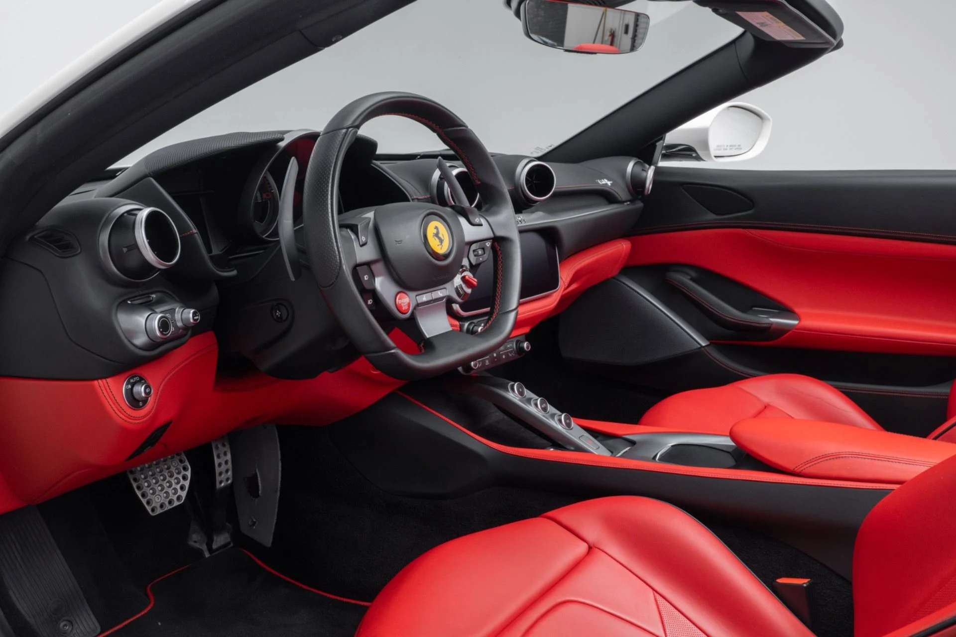 mph017_4160014141_Used_2020_Ferrari_Portofino_1774467207_1ab3667cab