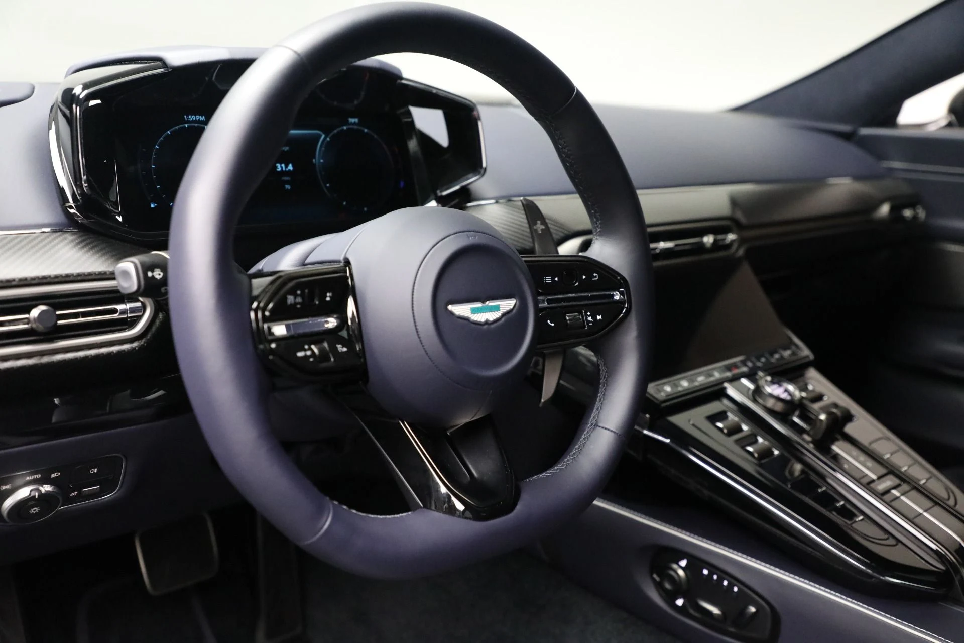 mph017_4166704216_New_2025_Aston_Martin_Vantage_4adc7b4cbe