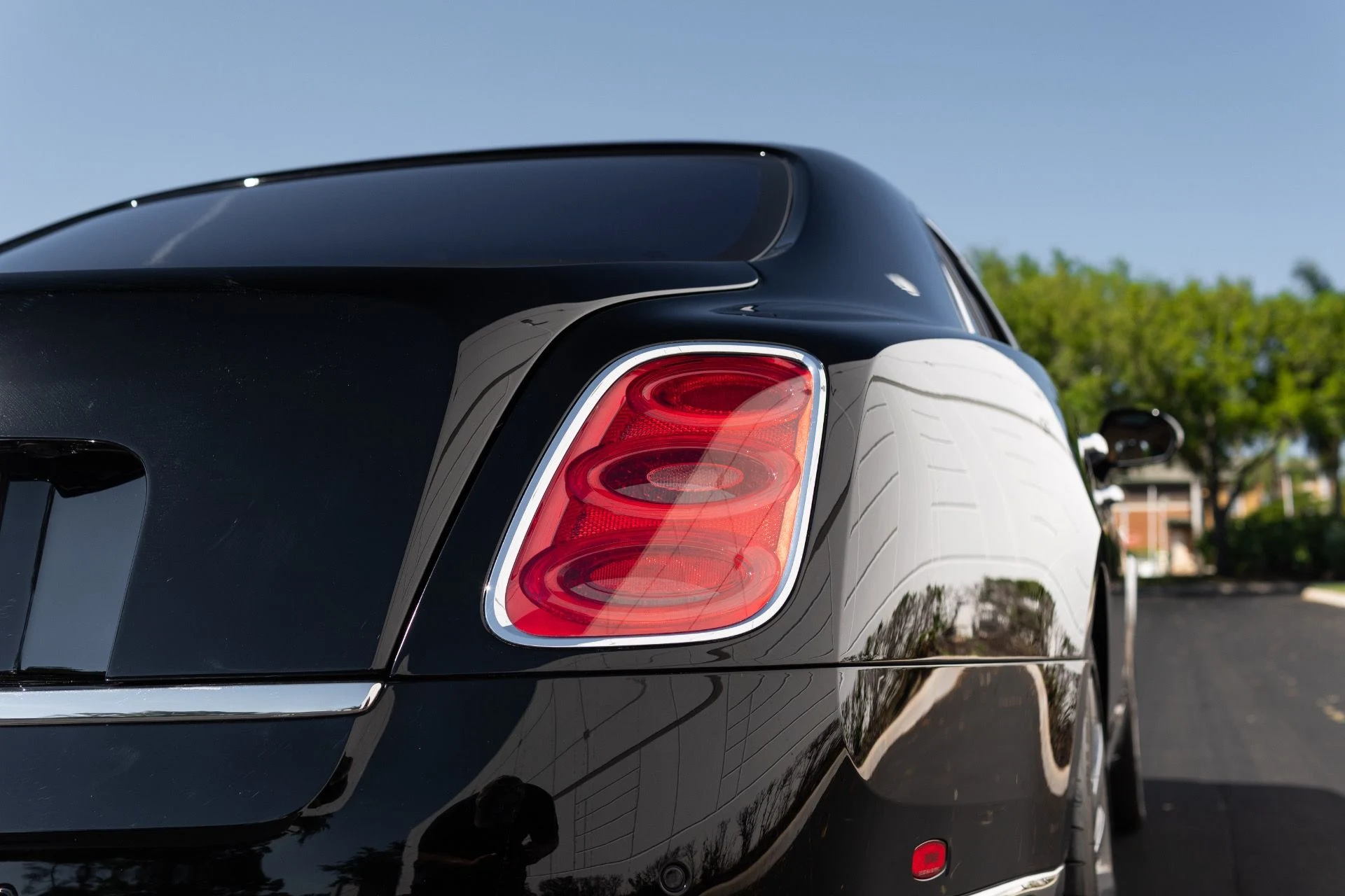 mph017_4167582945_Used_2014_Bentley_Mulsanne_1774576298_3bb5c0321b