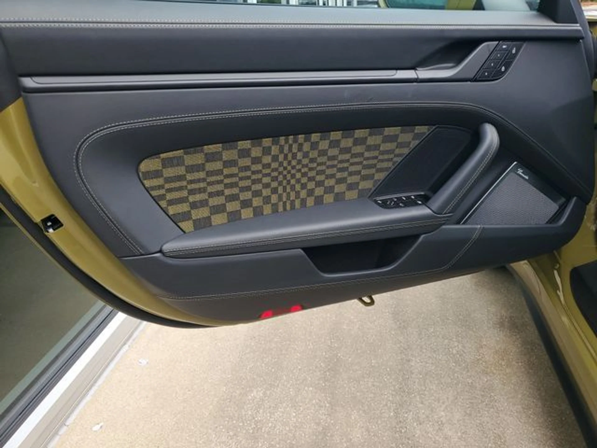 mph017_4174966731_cfea3e58da0e3b94cb9b6e9fcd1efa47x_dc3e85b7aa