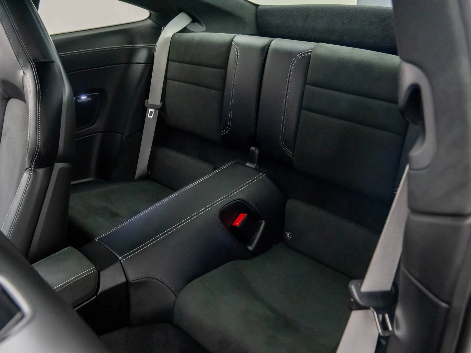 mph017_419166996_1324c6ebf3396b655a3803347d92d11fx_11e6909e58