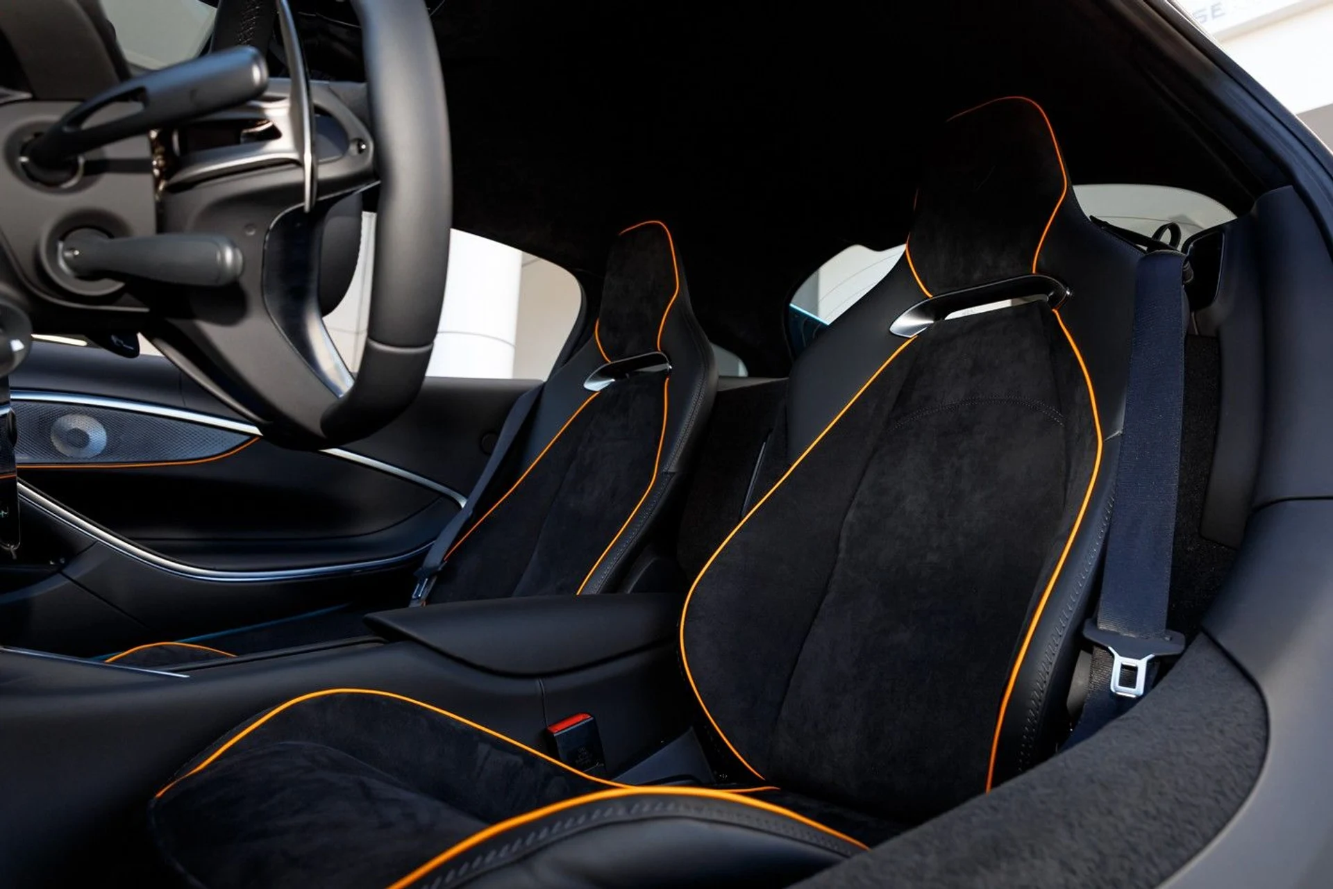 mph017_4195621215_602_p18_l_24e04b5524