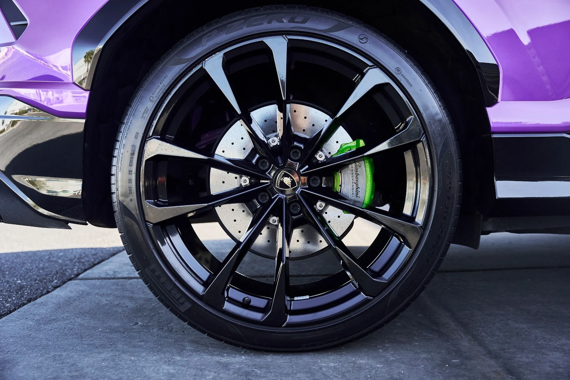 mph017_4196023584_Used_2021_Lamborghini_Urus_1772650625_901dd298cc