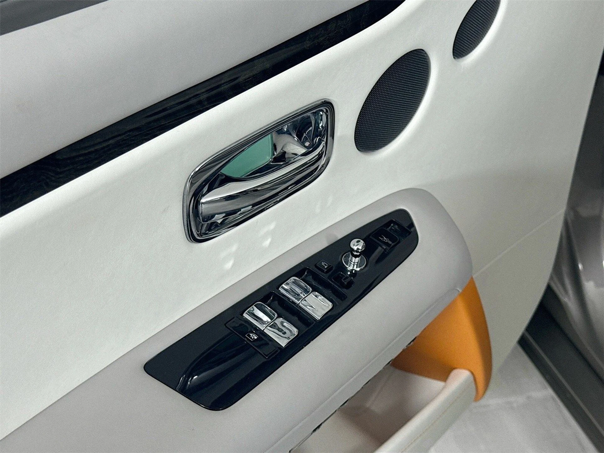 mph017_4201251436_3eba74004cac18b0fec1ce2b72f47aeax_165704a6c4