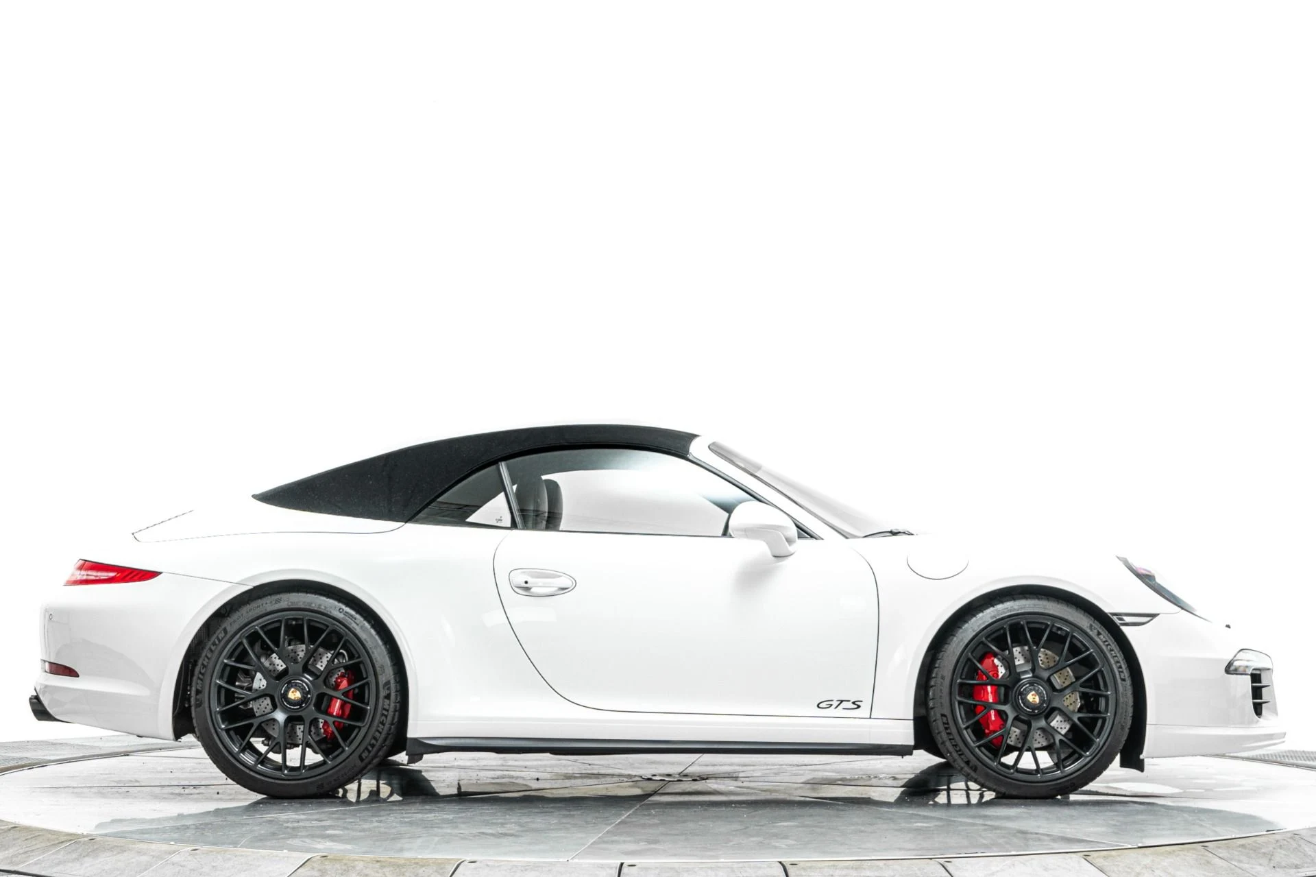 mph017_4206109567_Used_2016_Porsche_911_Carrera_4_GTS_1788386407_d5d3e40372