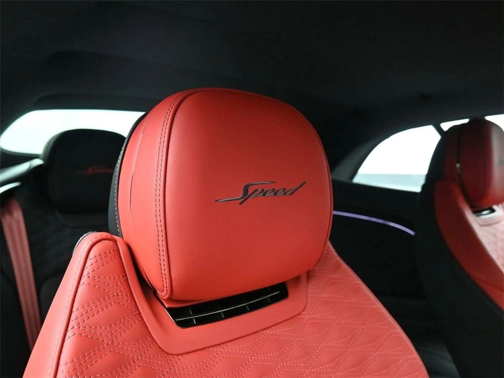 mph017_4217969851_d1a58c794330e3769de04ab658d8a3a2x_a0a099ab08