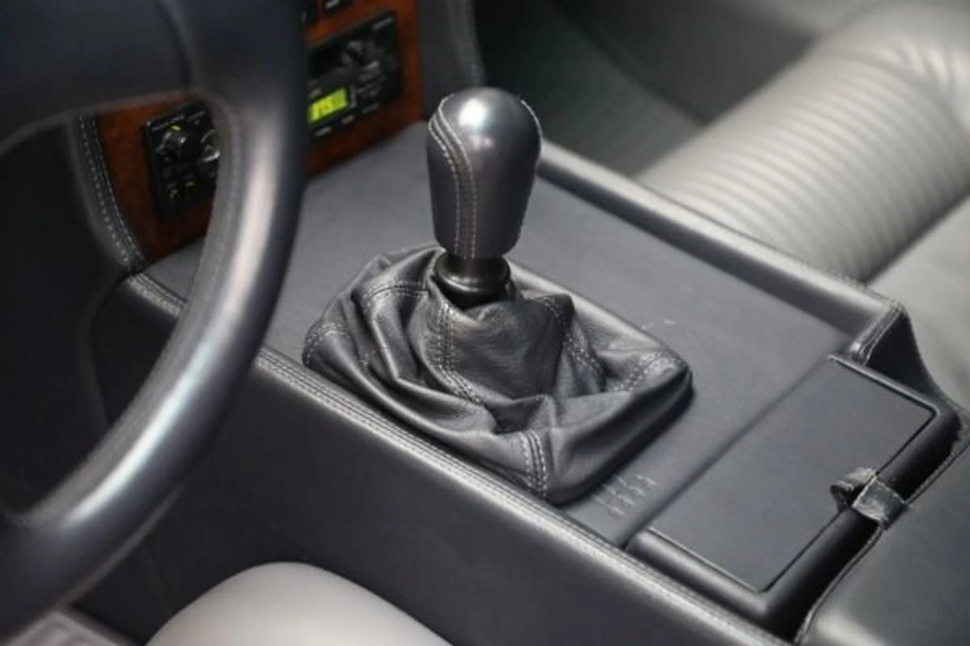 mph017_4218780704_Used_1993_Bugatti_EB_110_GT_d9f6d82759