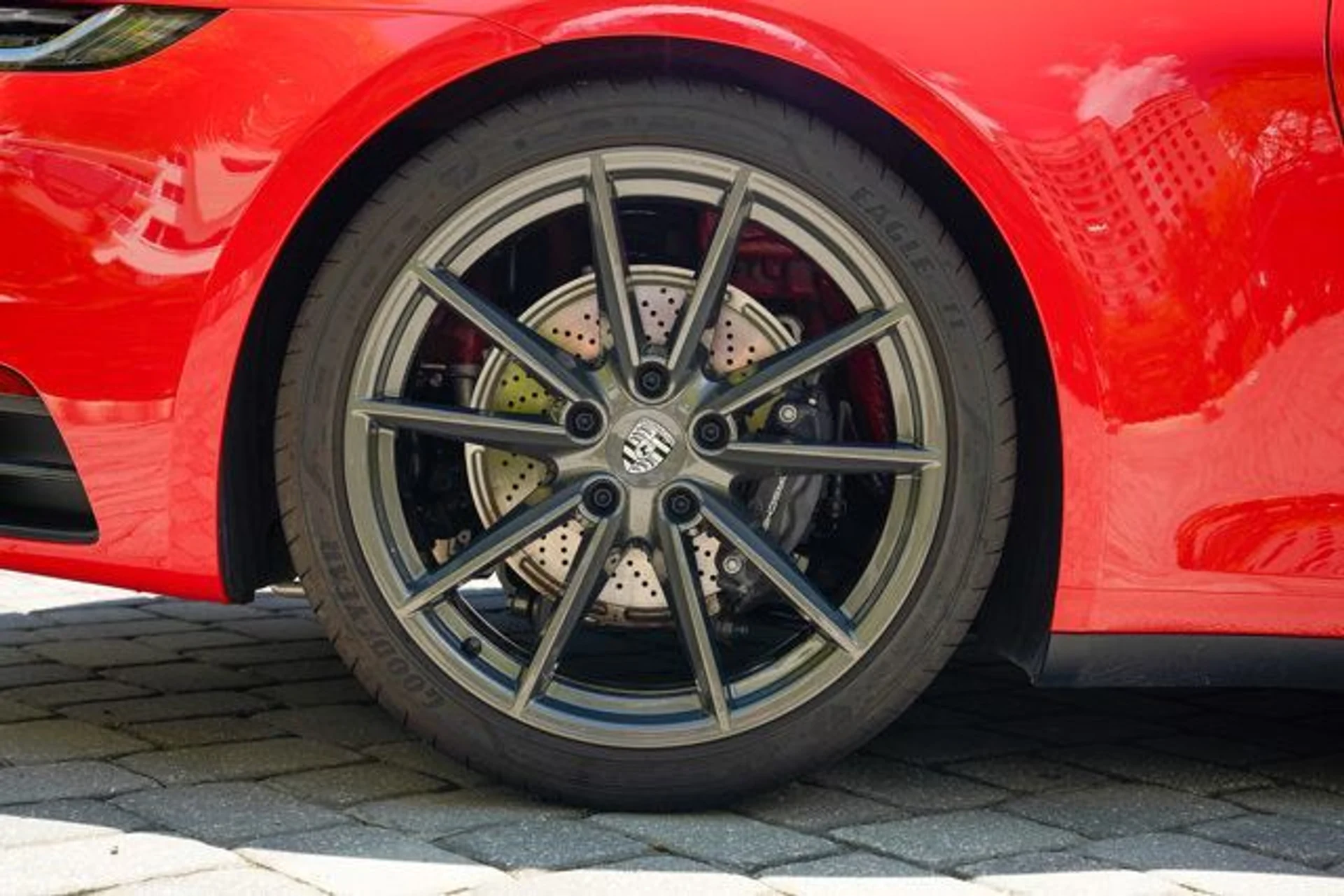 mph017_4225566508_used_2024_porsche_911_carreratcoupe_14354_22898234_18_640_2df1ad0ce5