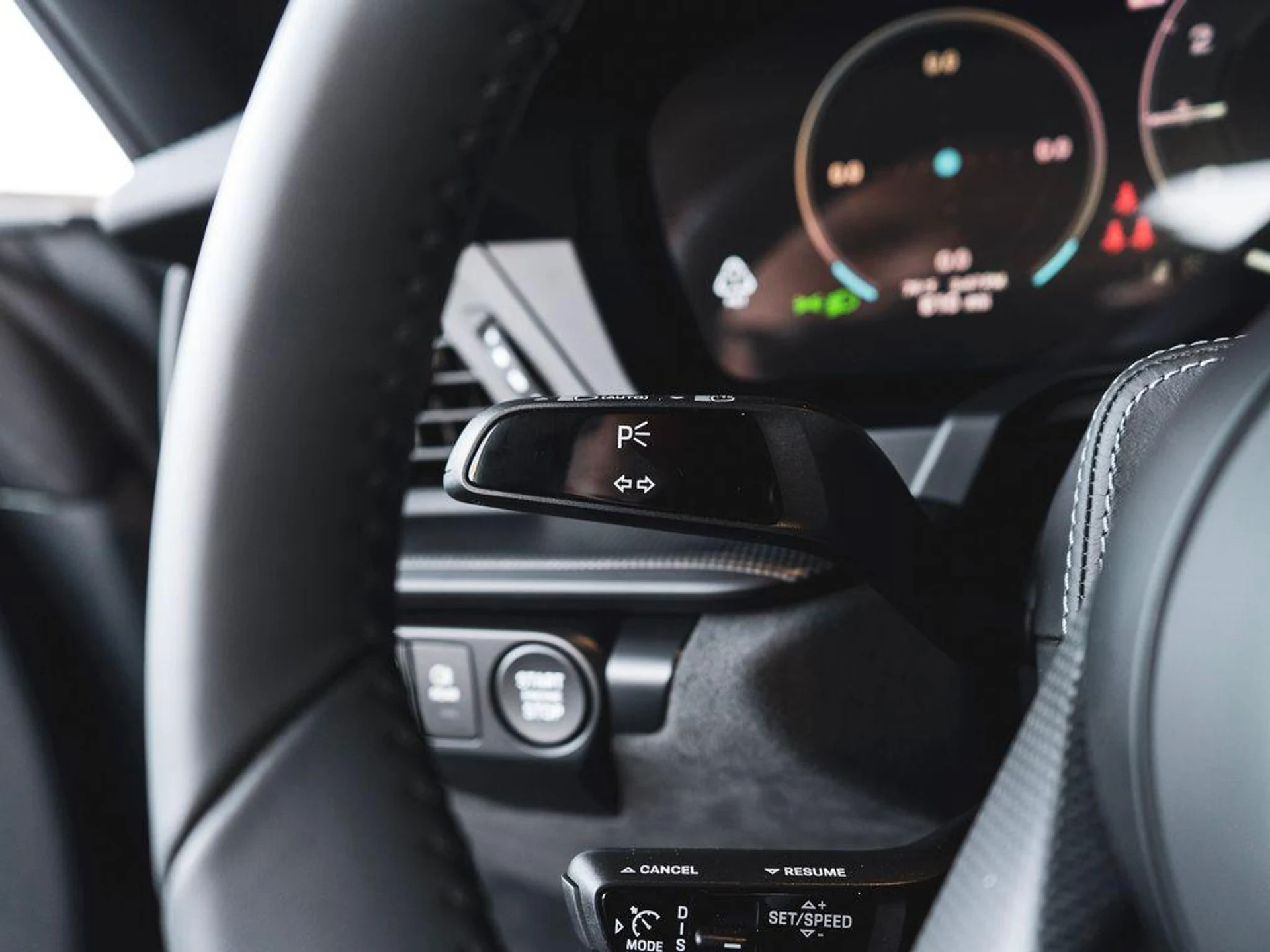 mph017_422572764_7_C6p0ra_Nbhk_Wh_Rr_GDN_Jp_VSE_8p_U_1cbec32023