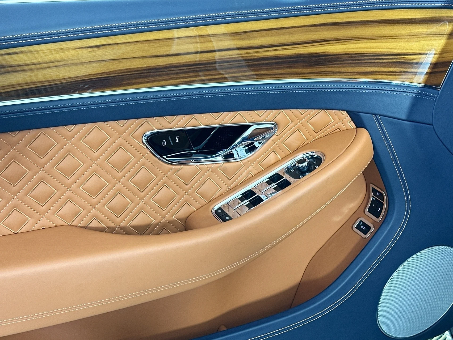 mph017_4227596225_18_975c48c55d