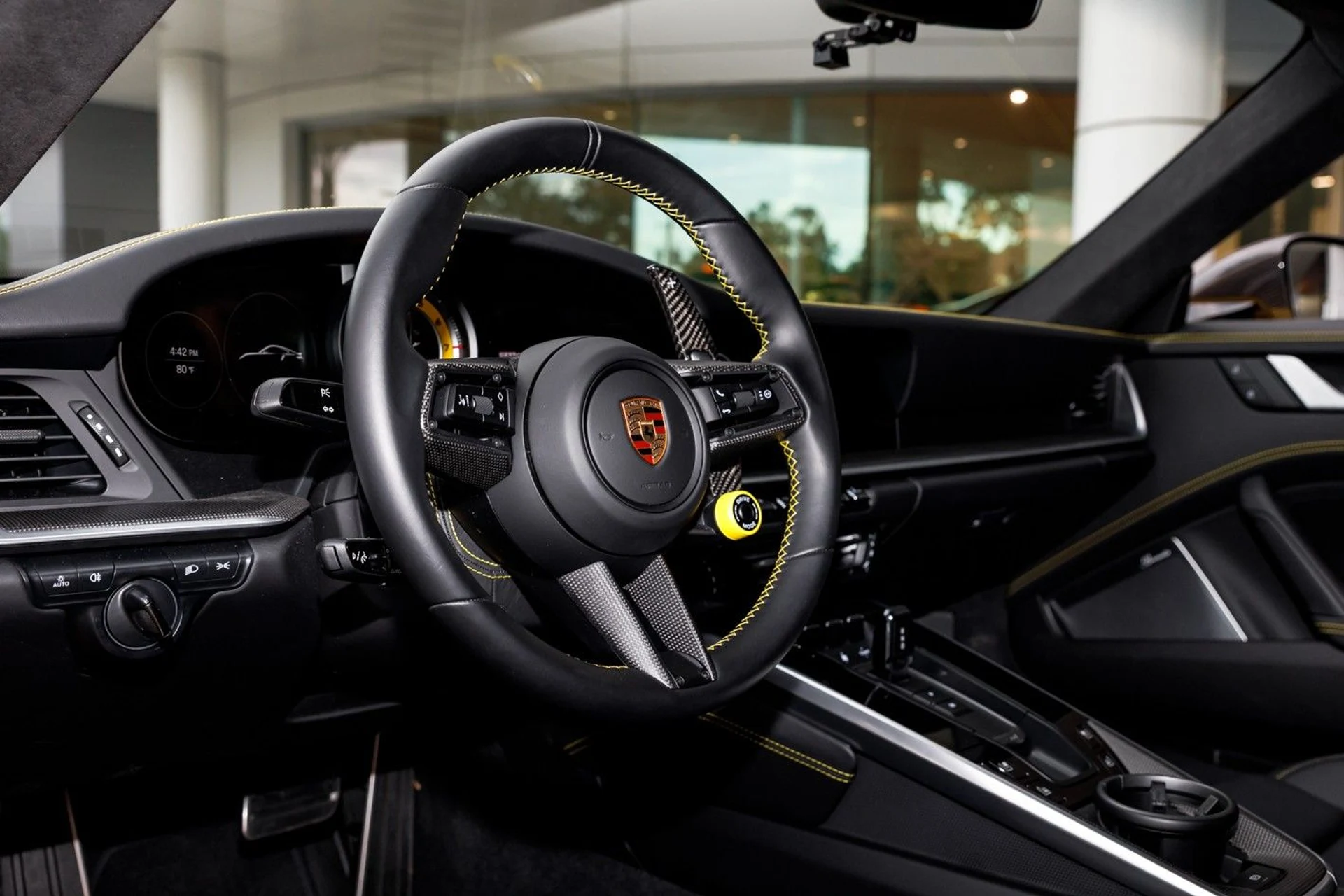 mph017_422840475_622_p18_l_746b965c41