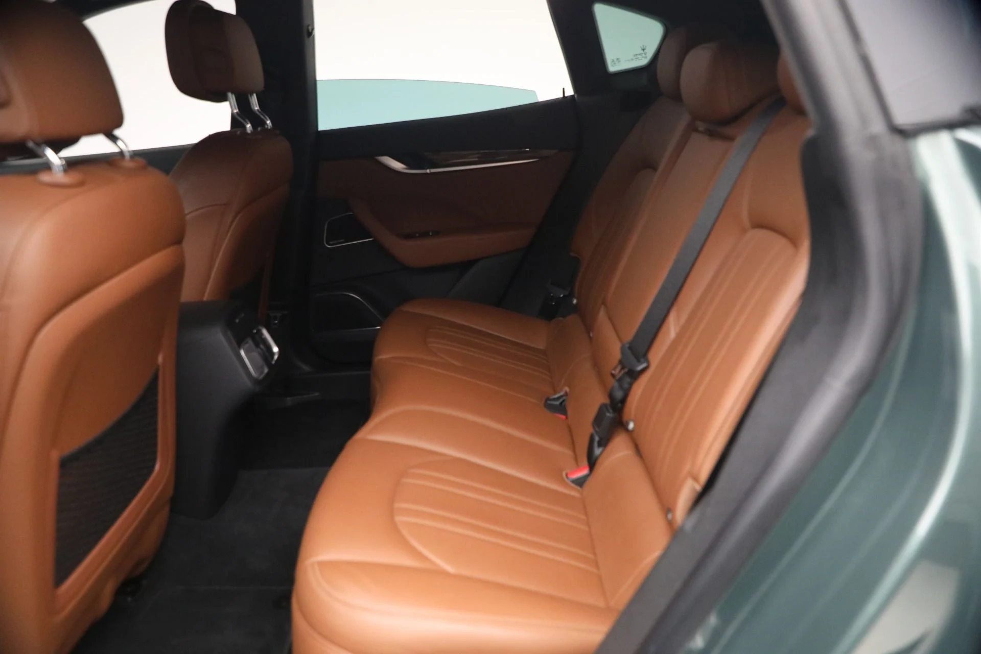 mph017_4233269228_Used_2022_Maserati_Levante_GT_1777580690_1bd4251356