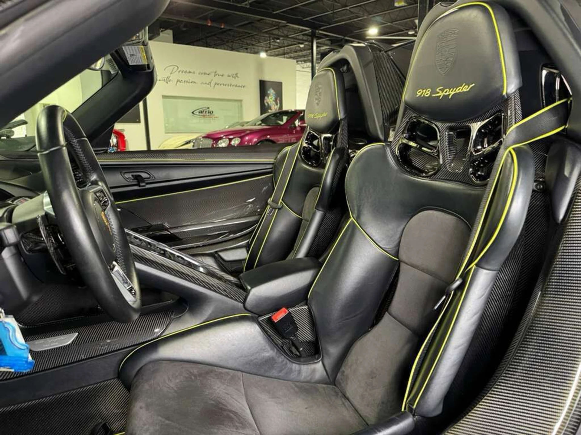 mph017_4242047168_5606cd6f94d843385bdb50f8f49a9dd2_554a317d1b