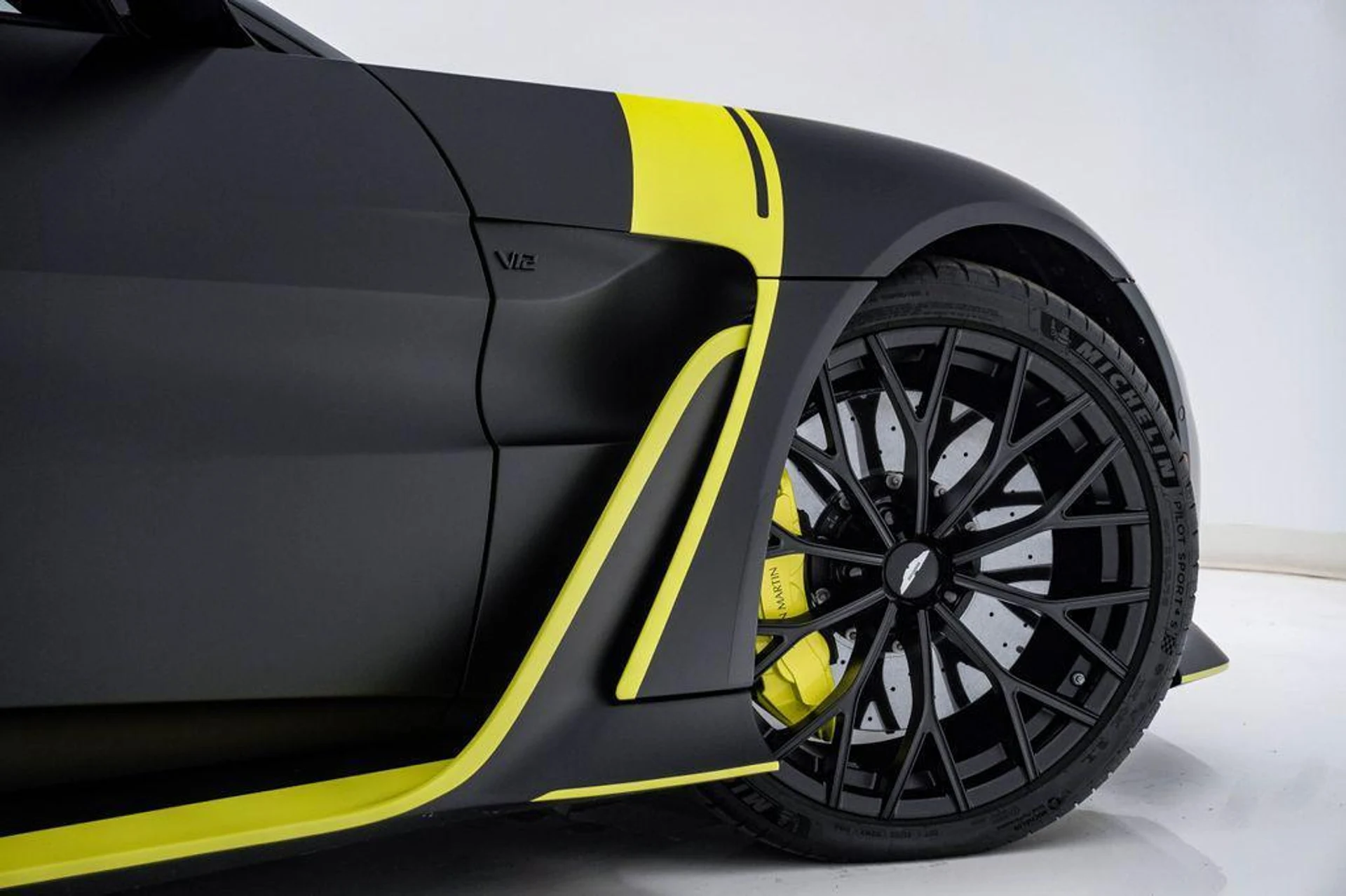 mph017_4242718426_7_Un_Emgw_B_Ri6x_Jmk_X69_Qbd_W_Zl1o_e5f21c0cc0