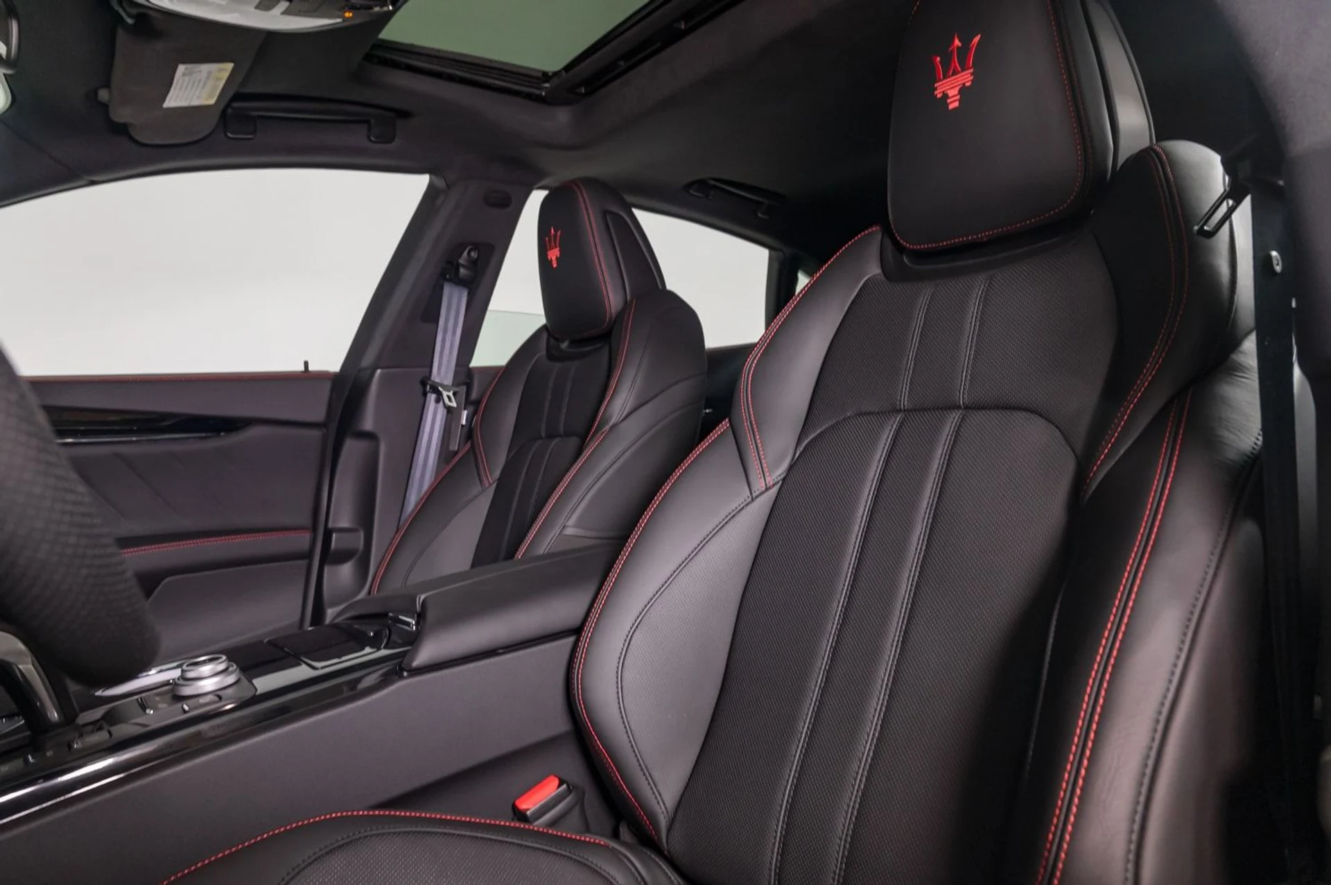 mph017_4251502388_ab018ce1f5ee4321960350d9a34251b1_52d77eba3e