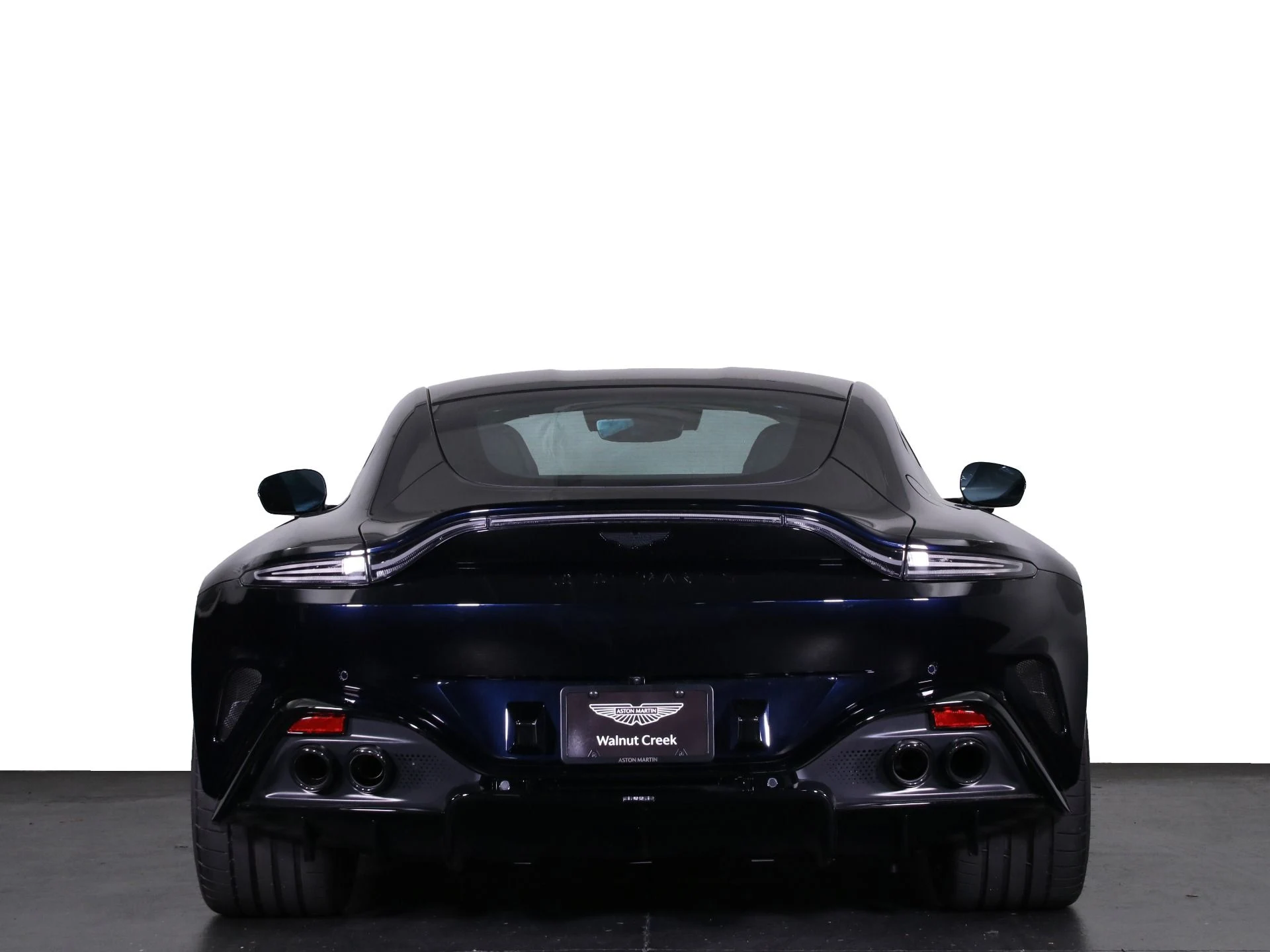 mph017_4258507287_New_2025_Aston_Martin_Vantage_1768457462_dfacceacb9